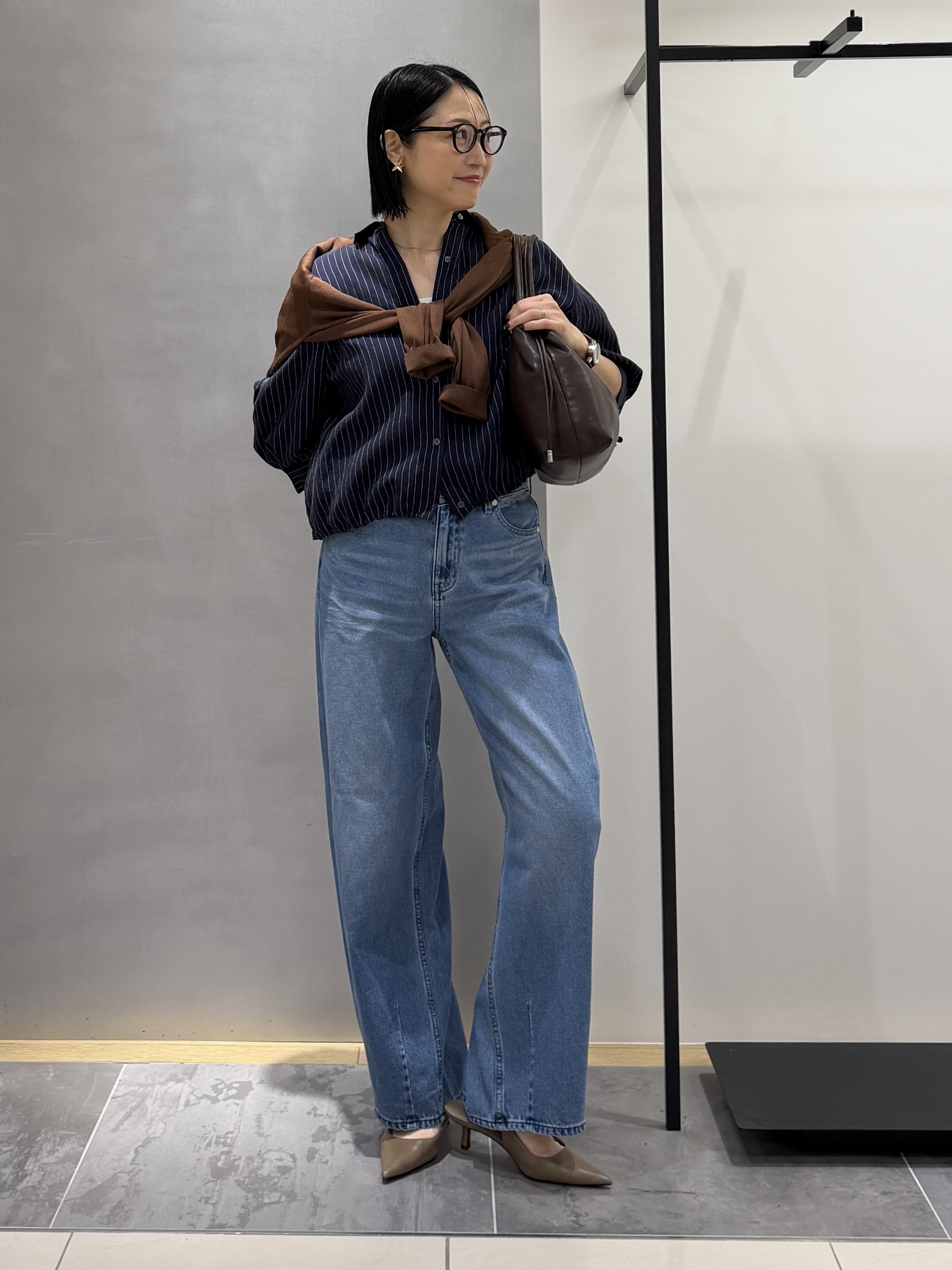 shihoさんの「INDIVI｜【シアー／7分袖】体型カバーゆったりシャツ」を使ったコーディネート