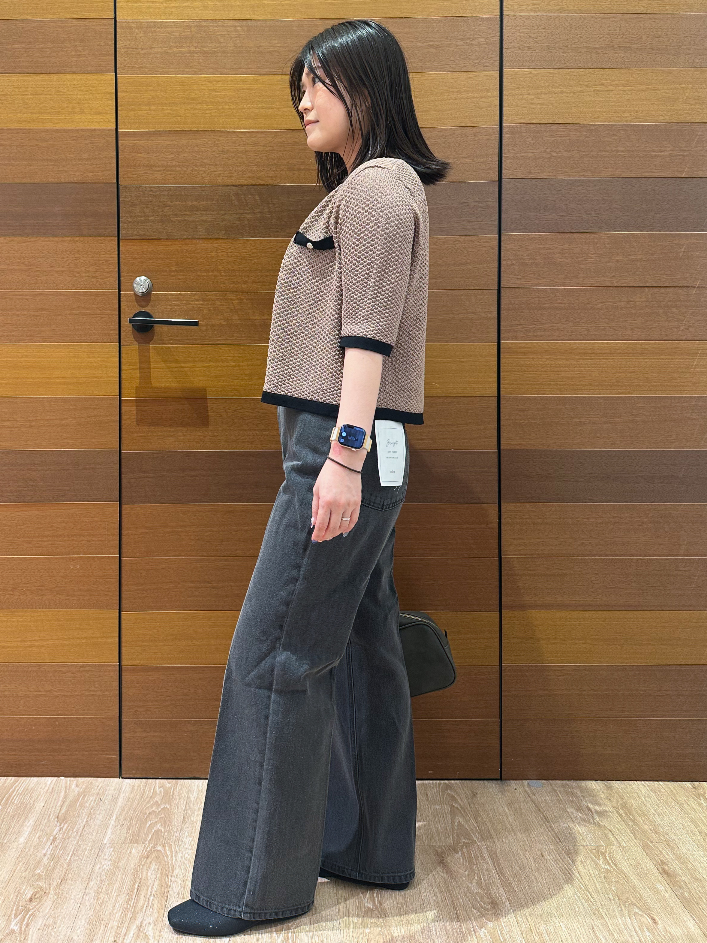 Minさんの「OPAQUE.CLIP｜【抗ピリング】柄編みニットカーディガン&times;ペプラムキャミセット《洗濯機OK》」を使ったコーディネート