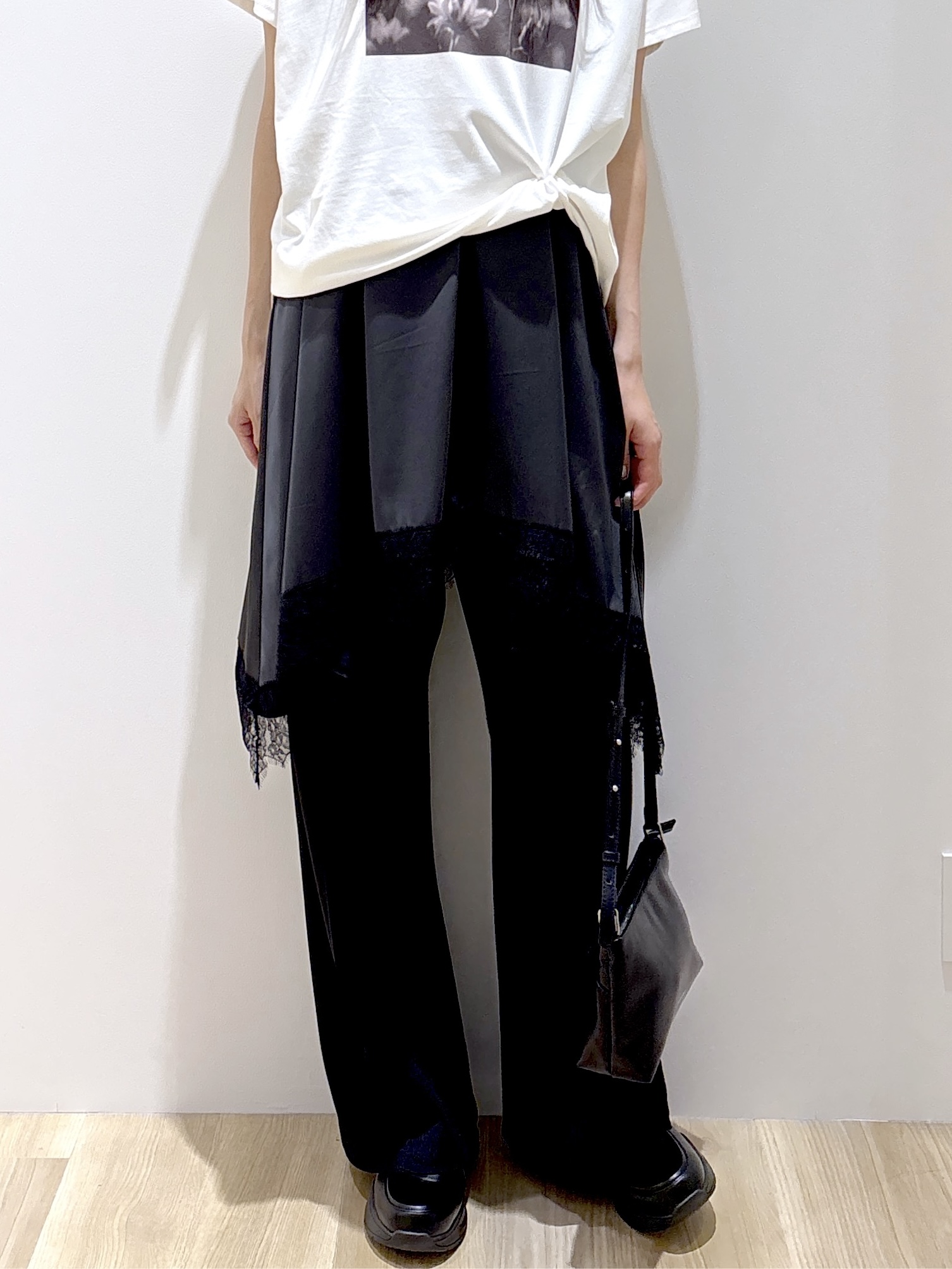 sachikoさんの「OPAQUE.CLIP｜フォトプリントTシャツ【洗濯機OK】」を使ったコーディネート