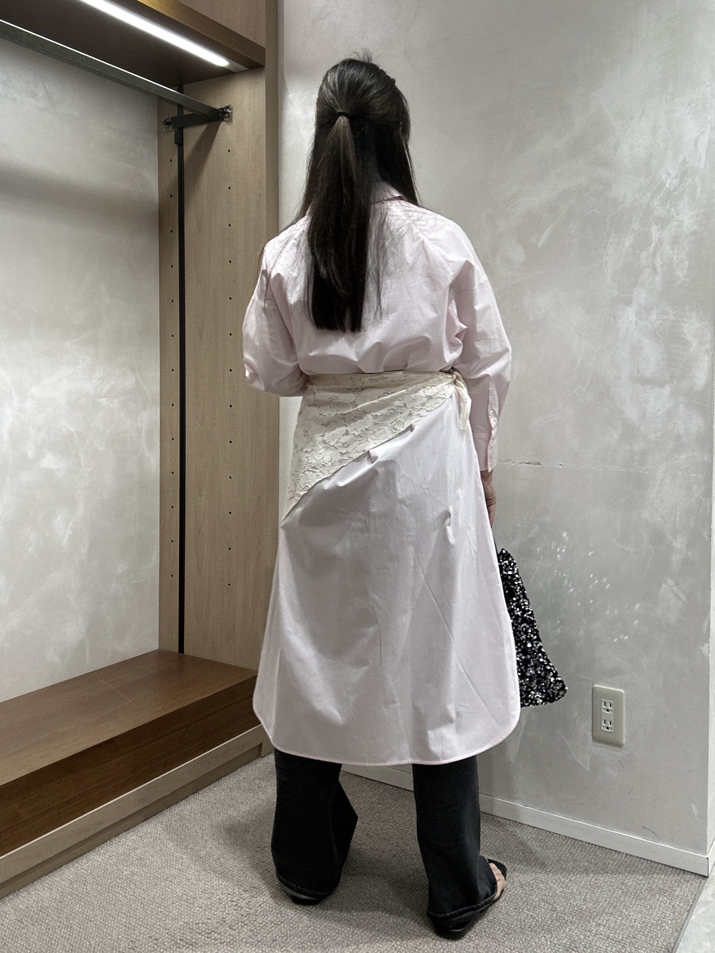 YURIさんの「UNTITLED｜スパンコールフラットトート」を使ったコーディネート