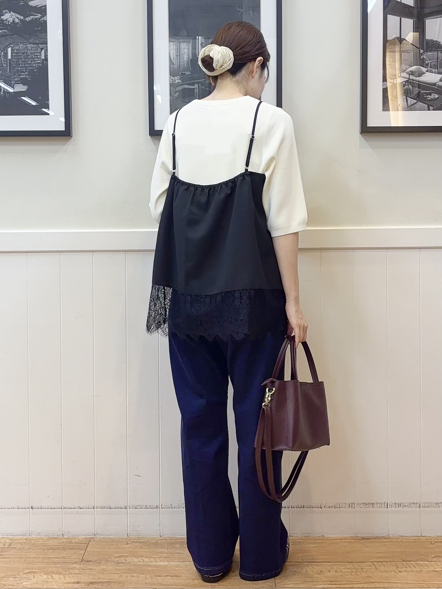 えぬさんの「SHOO･LA･RUE｜【ガンガン洗える/ひんやり/UV/毛玉になりにくい】二の腕見せない 5分袖ニット」を使ったコーディネート