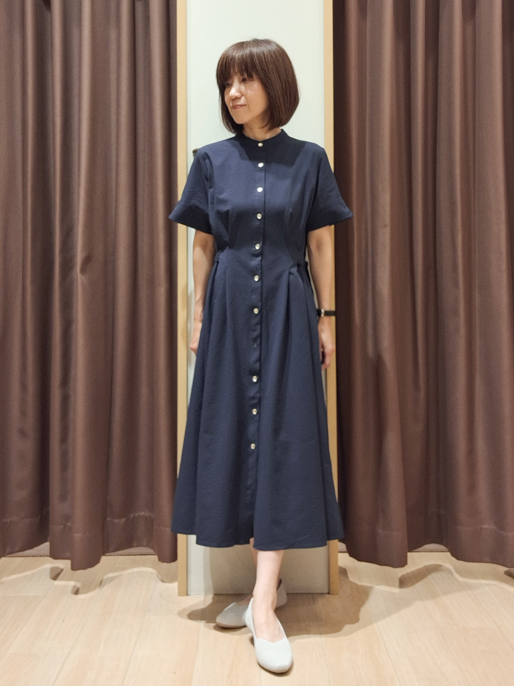 ウタさんの「grove｜【低身長さんも選べる着丈/UV・シワになりにくいetc】涼やかさも、きちんとも叶うワンピース」を使ったコーディネート