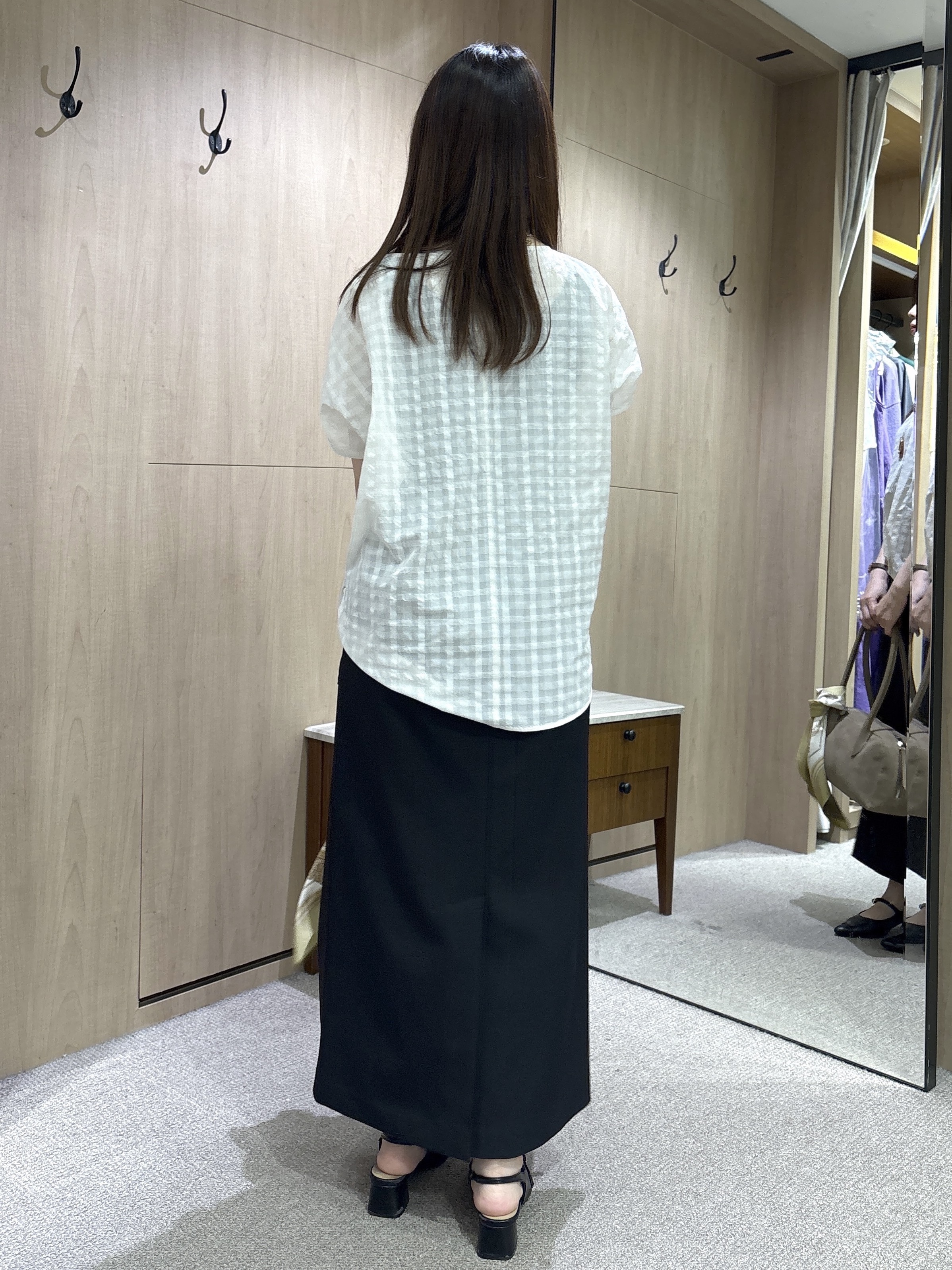 asamiさんの「UNTITLED｜【秋めきシャツ/体型カバー】シアーチェックブラウス」を使ったコーディネート