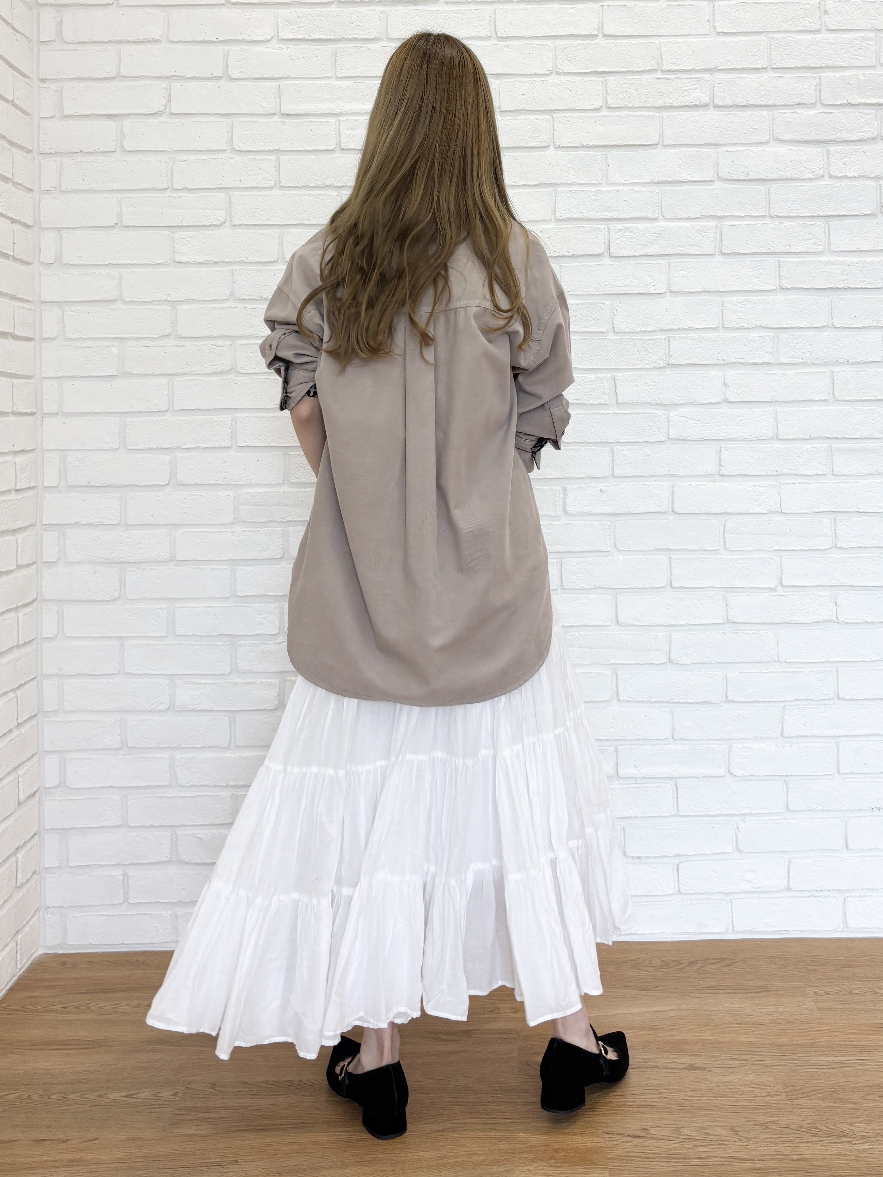 清水夏姫さんの「DRESSTERIOR｜【再入荷】コットンボイルティアードスカート」を使ったコーディネート