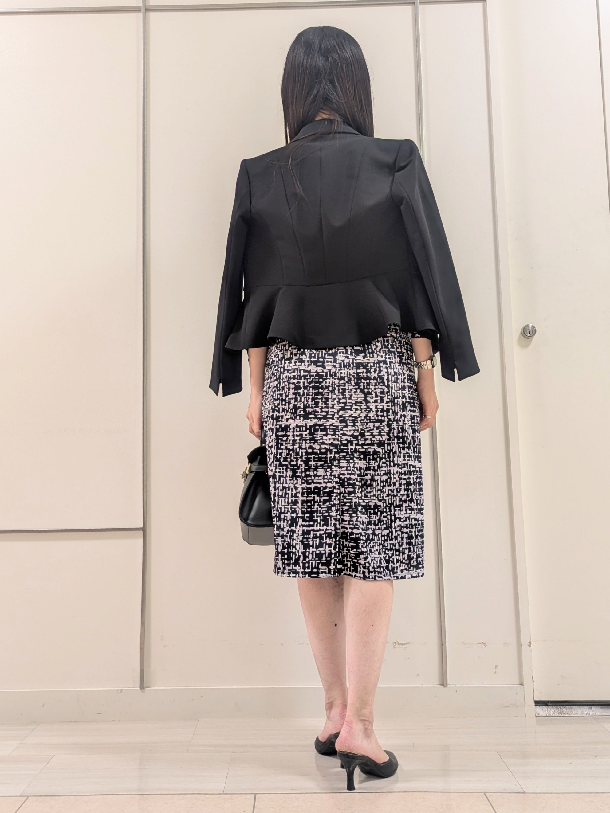 mikiさんの「COUP DE CHANCE｜【手洗い可／日本製】ジオメトリックワンピース」を使ったコーディネート