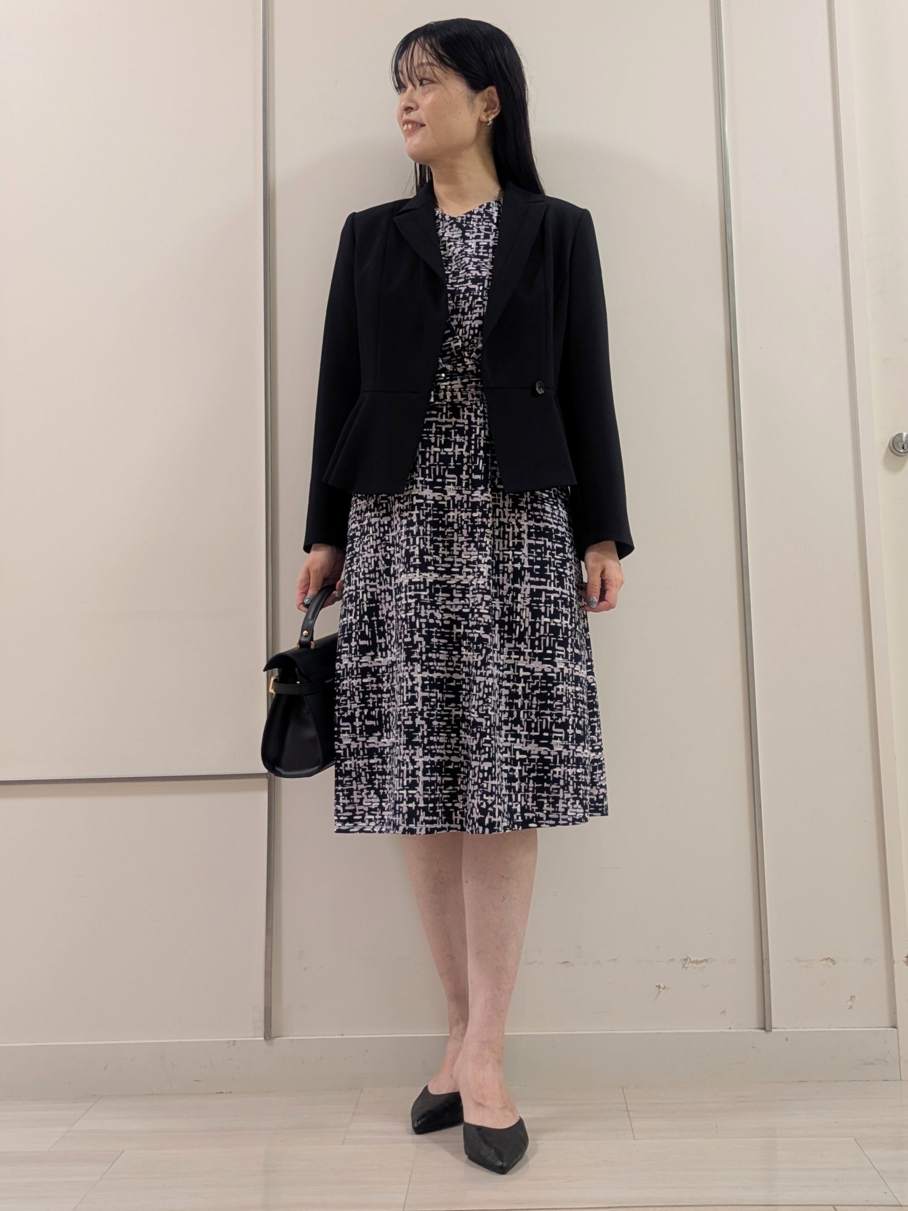 mikiさんの「COUP DE CHANCE｜【手洗い可／日本製】ジオメトリックワンピース」を使ったコーディネート
