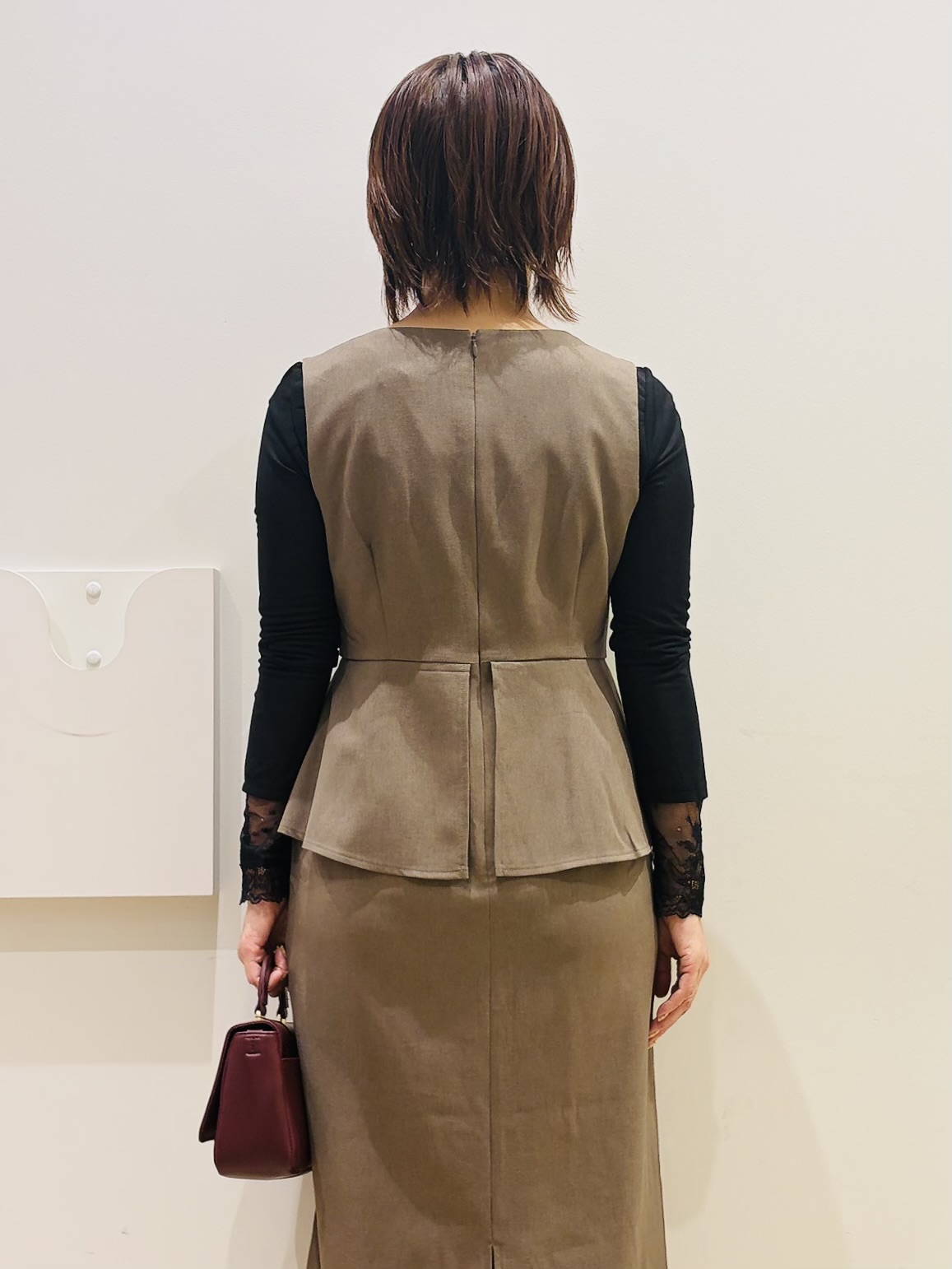 YUKOさんの「index｜【セットアップ対応】ペプラムジャンスカワンピース《洗濯機OK／イージーアイロン／防シワ》」を使ったコーディネート