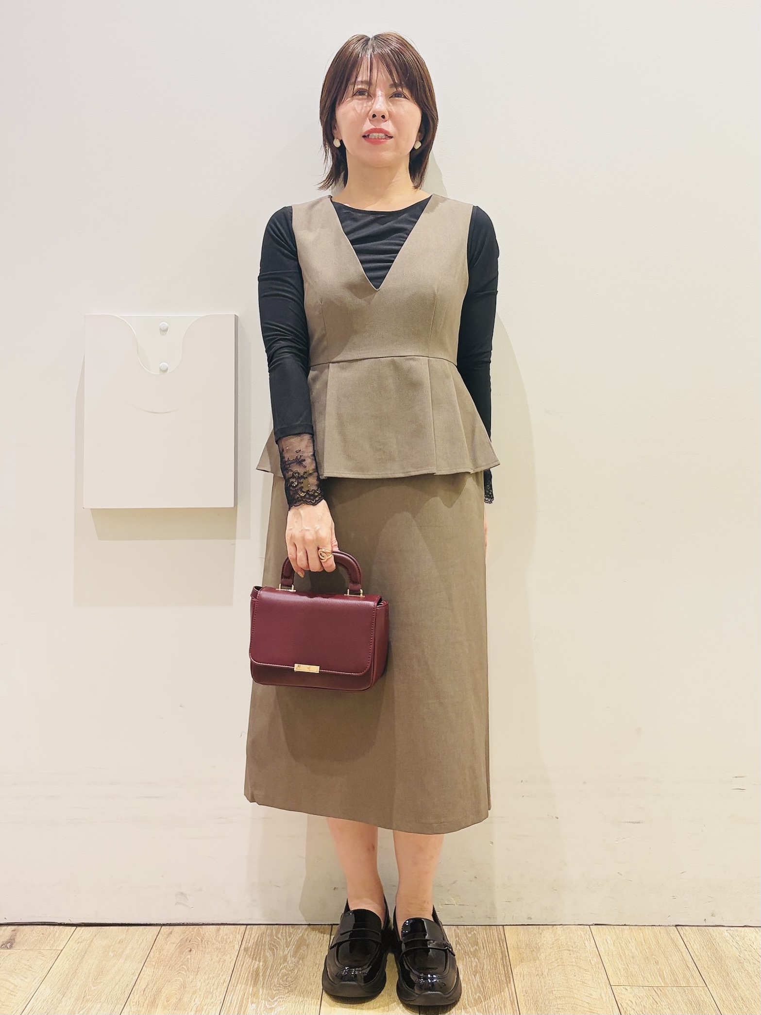 YUKOさんの「index｜【セットアップ対応】ペプラムジャンスカワンピース《洗濯機OK／イージーアイロン／防シワ》」を使ったコーディネート