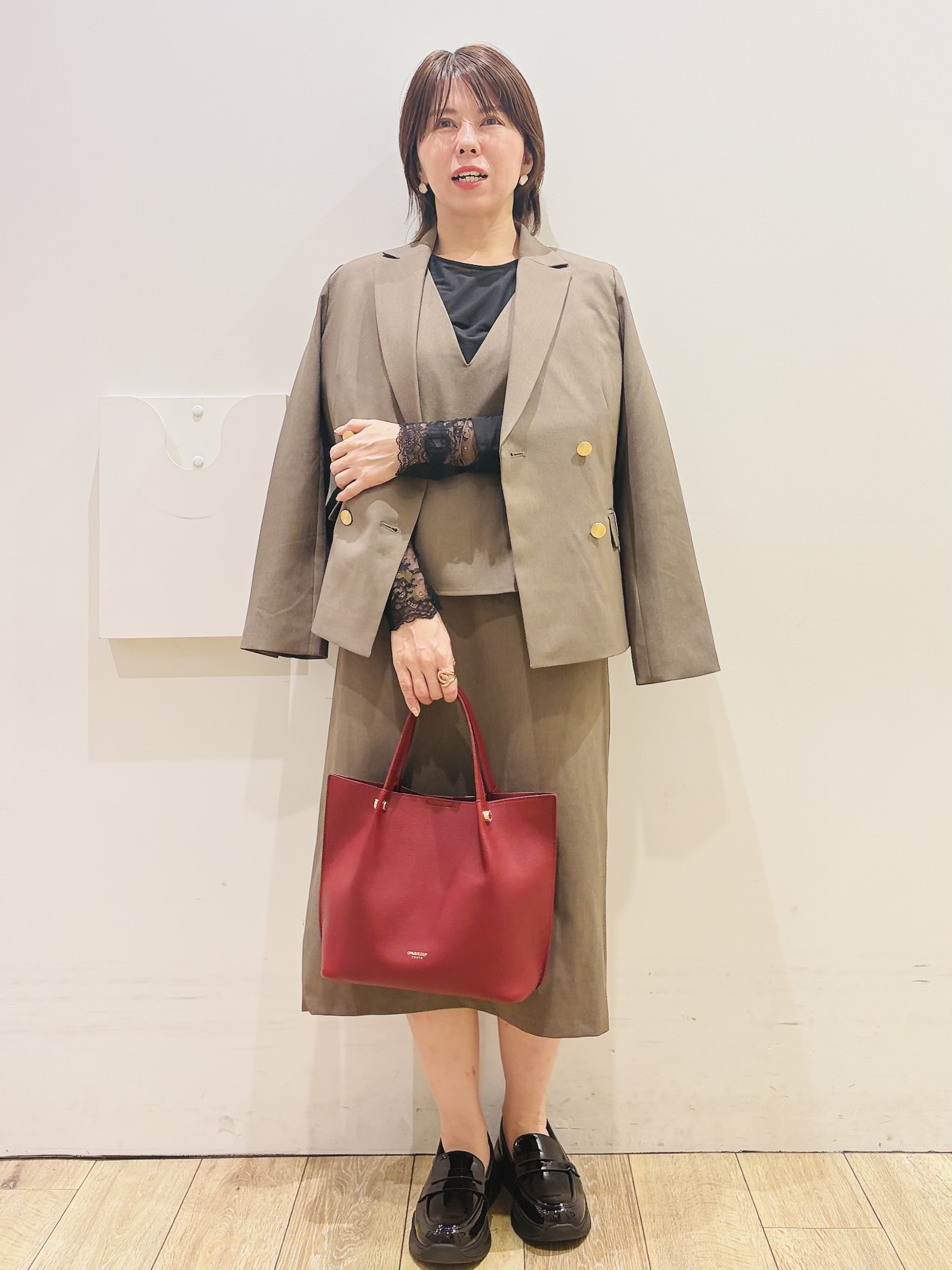 YUKOさんの「index｜【セットアップ対応】ペプラムジャンスカワンピース《洗濯機OK／イージーアイロン／防シワ》」を使ったコーディネート