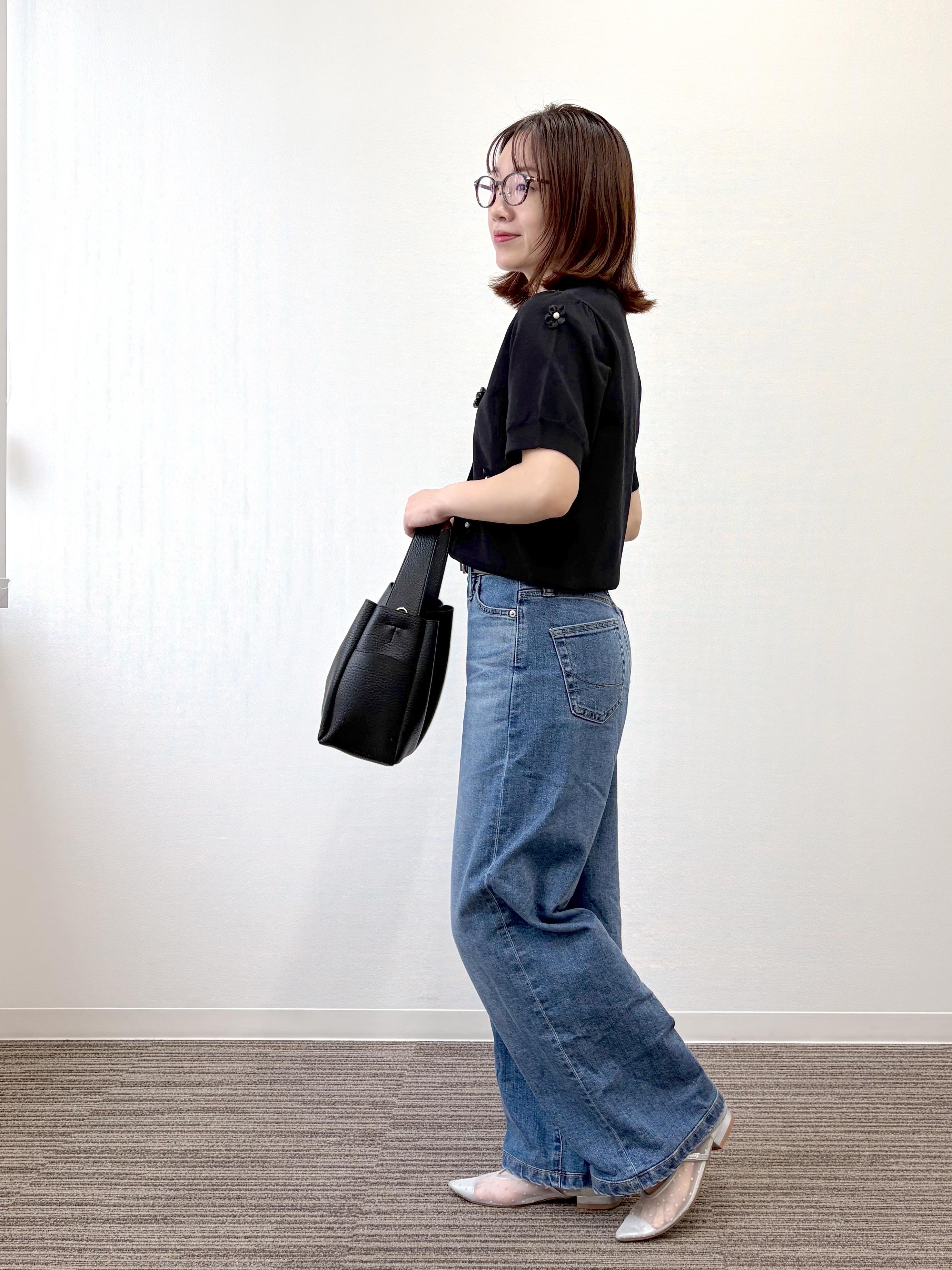 saoriさんの「フラワーモチーフ5分袖カーディガン」を使ったコーディネート