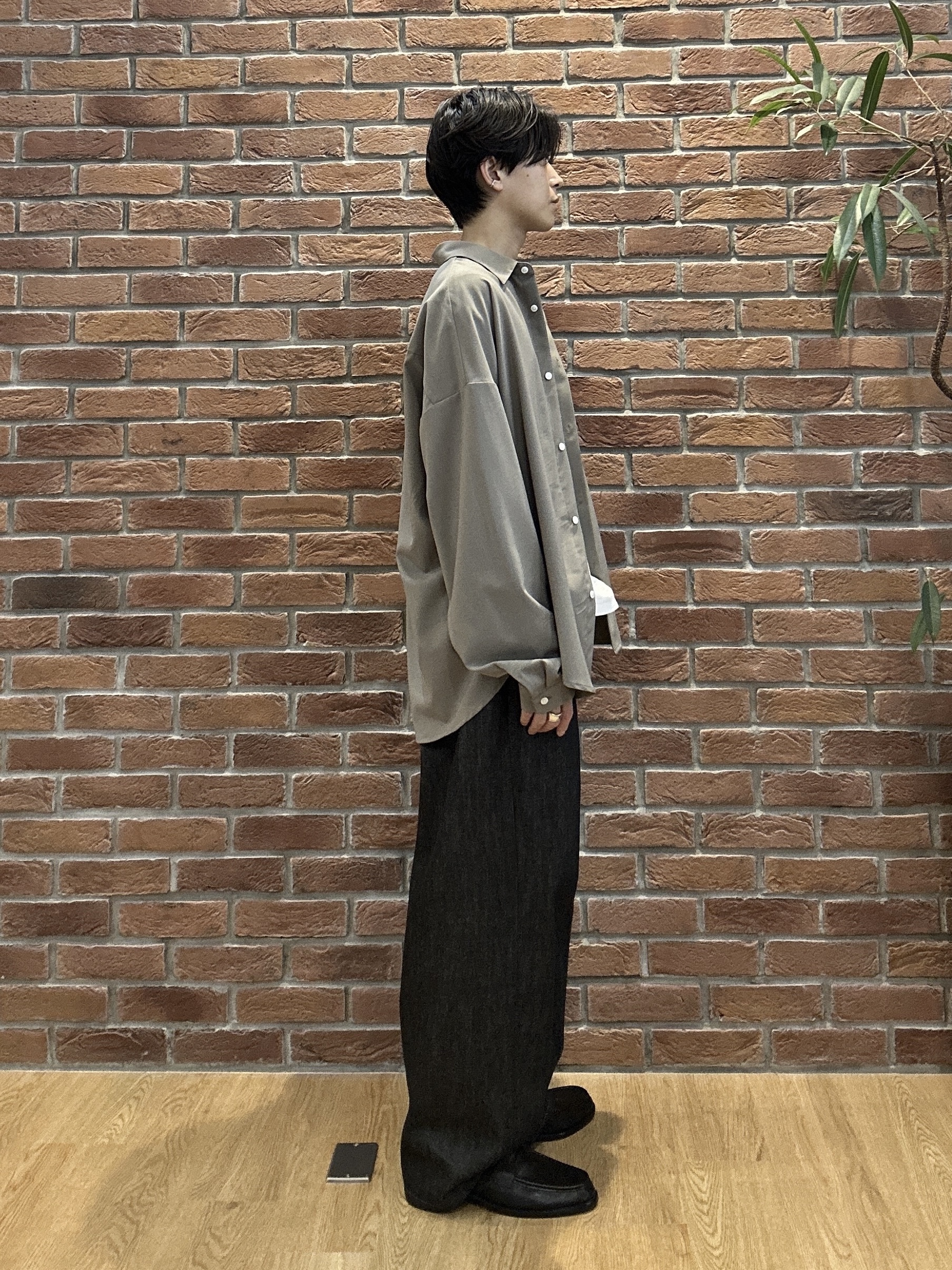 ドイさんの「tk.TAKEO KIKUCHI｜【色褪せしにくいデニム】Comfy Fadeless Denim Seriesバレルデニム」を使ったコーディネート