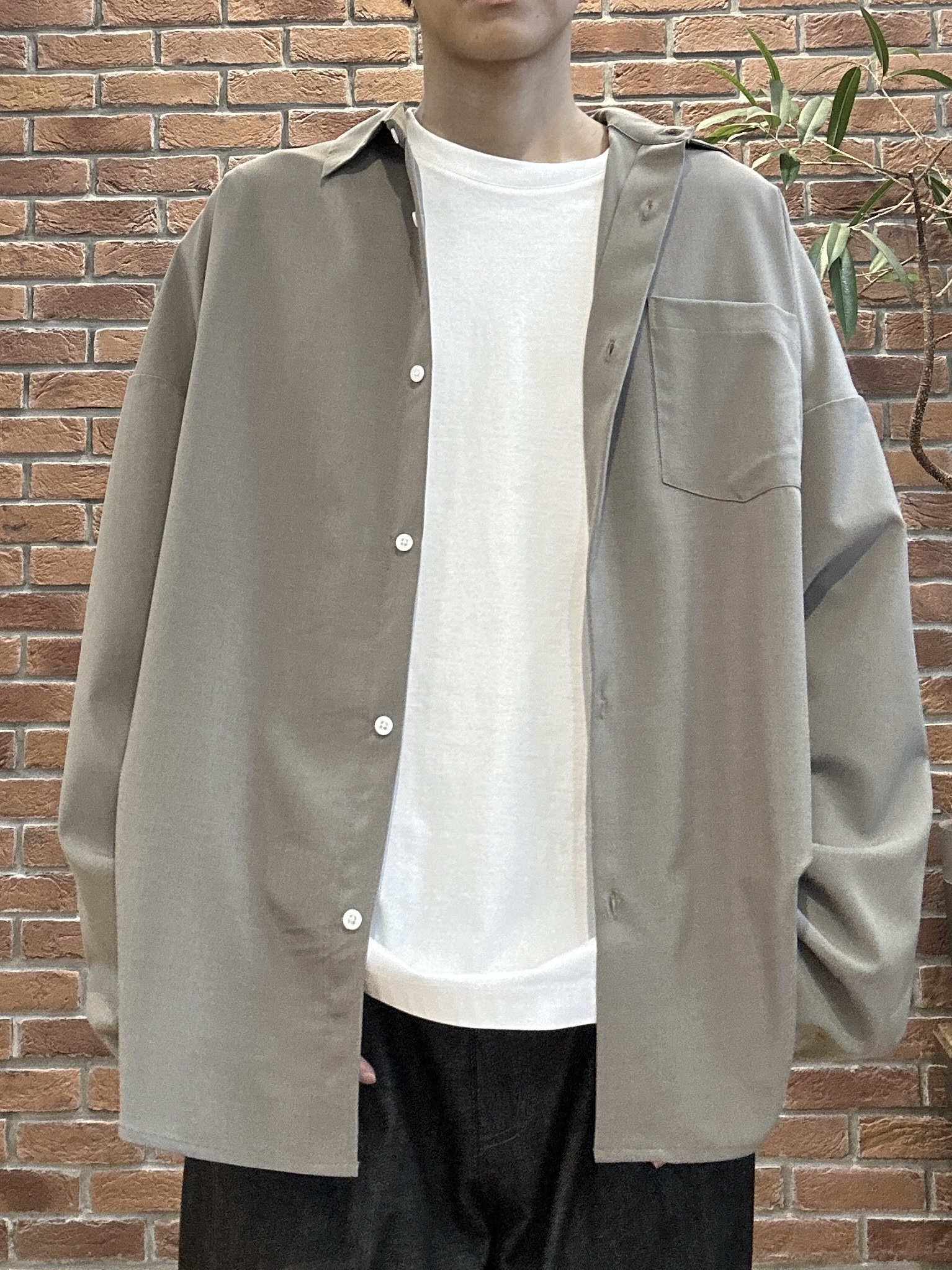 ドイさんの「tk.TAKEO KIKUCHI｜【色褪せしにくいデニム】Comfy Fadeless Denim Seriesバレルデニム」を使ったコーディネート