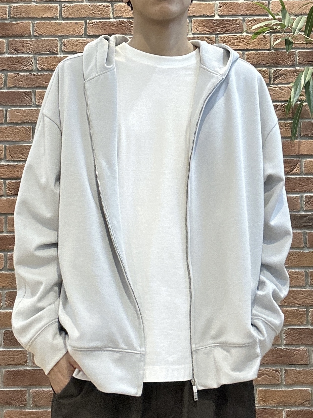 ドイさんの「tk.TAKEO KIKUCHI｜【接触冷感／吸水速乾】クールドライコットンTシャツ」を使ったコーディネート