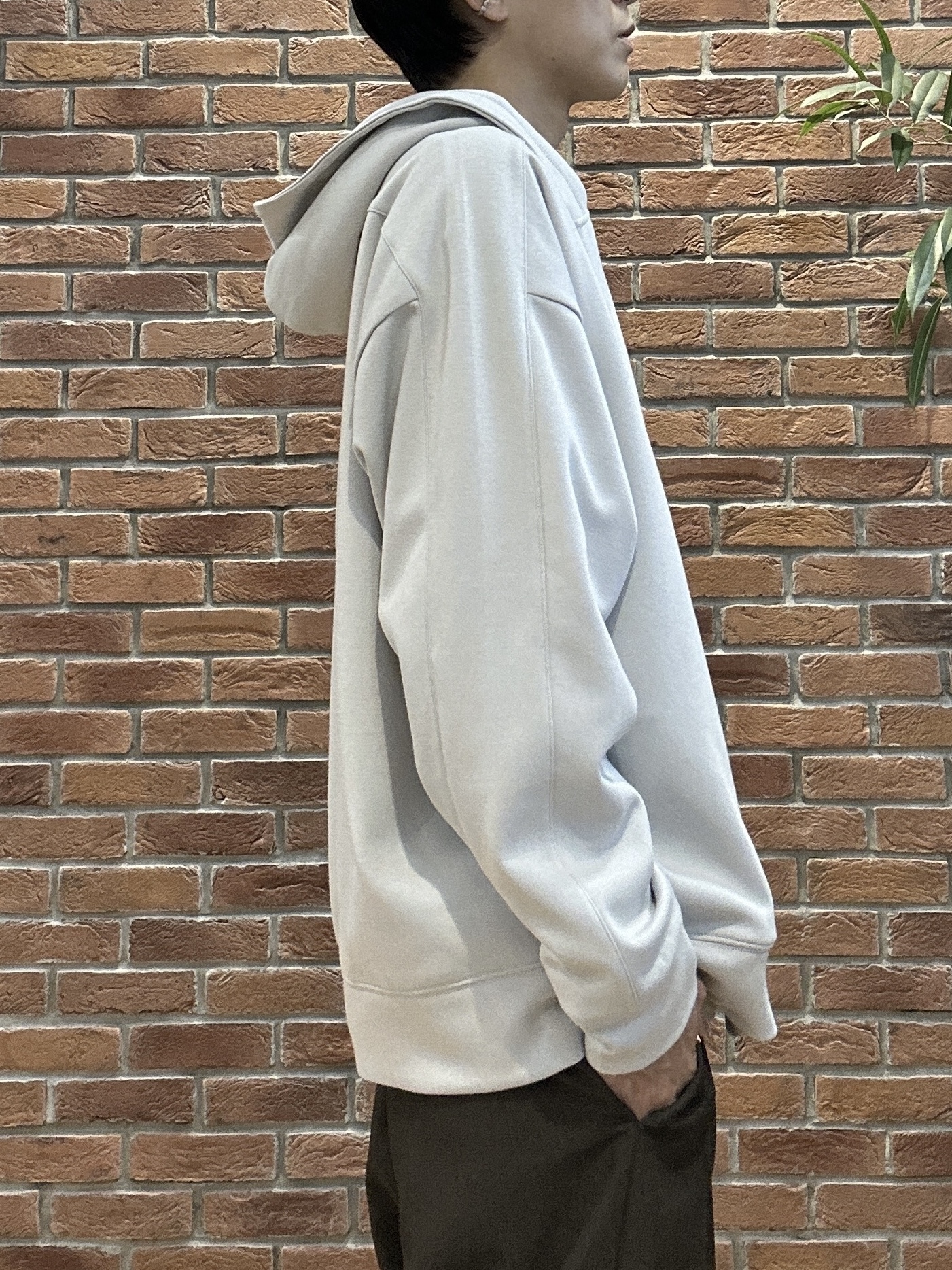 ドイさんの「tk.TAKEO KIKUCHI｜【接触冷感／吸水速乾】クールドライコットンTシャツ」を使ったコーディネート