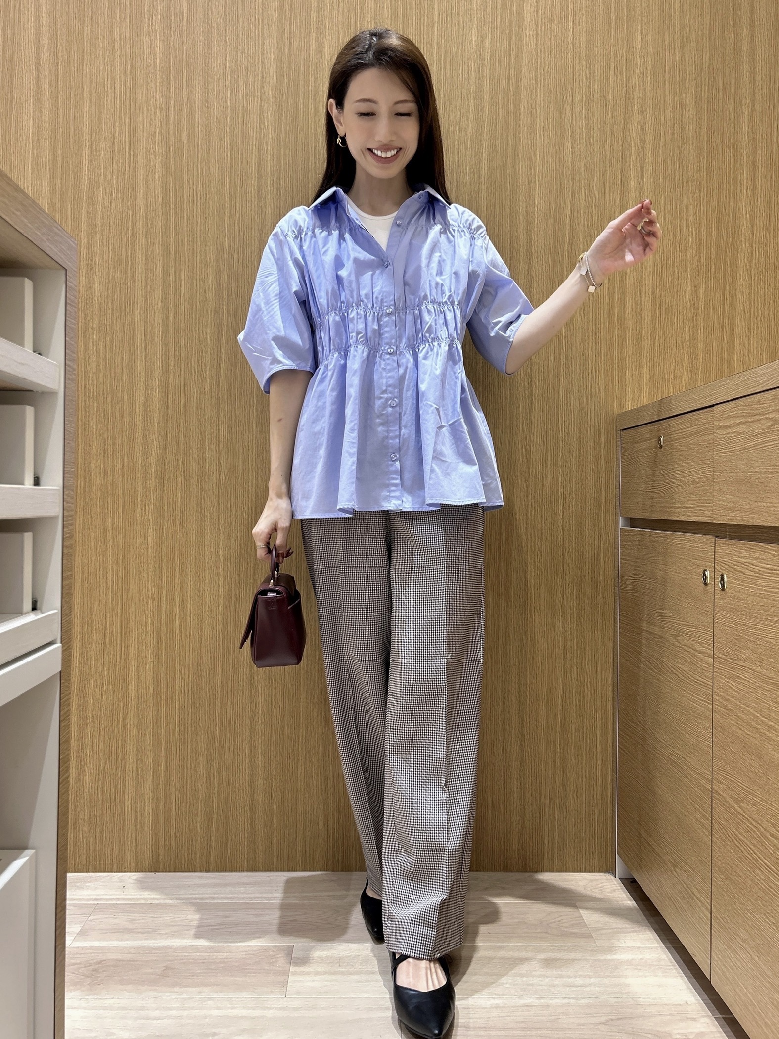 maiさんの「OPAQUE.CLIP｜シャーリングブラウス【洗濯機OK】」を使ったコーディネート