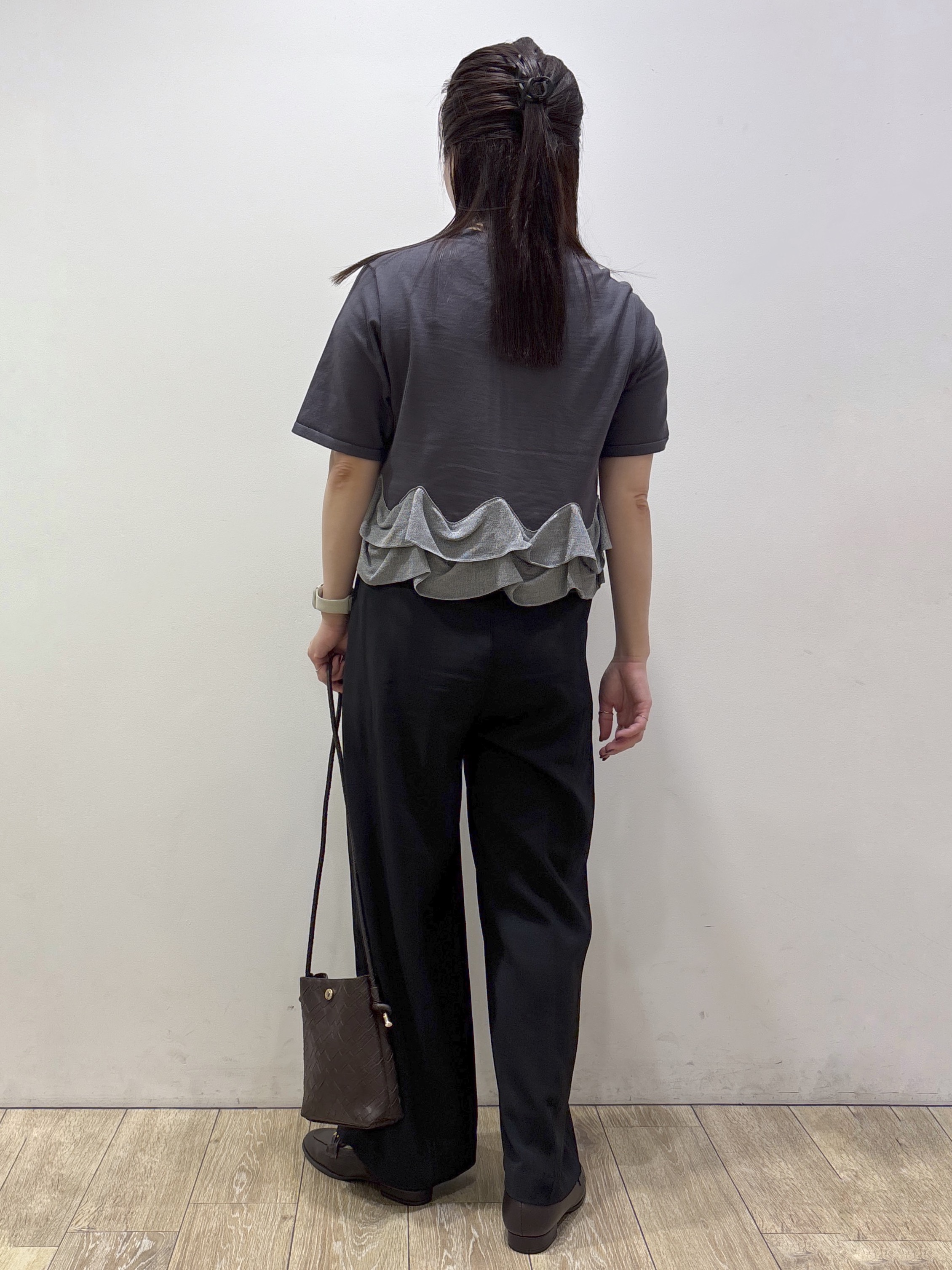 mameさんの「index｜【UVケア／遮熱性】裾フリルヘンリーネックニット《抗ピル／洗濯機OK》」を使ったコーディネート