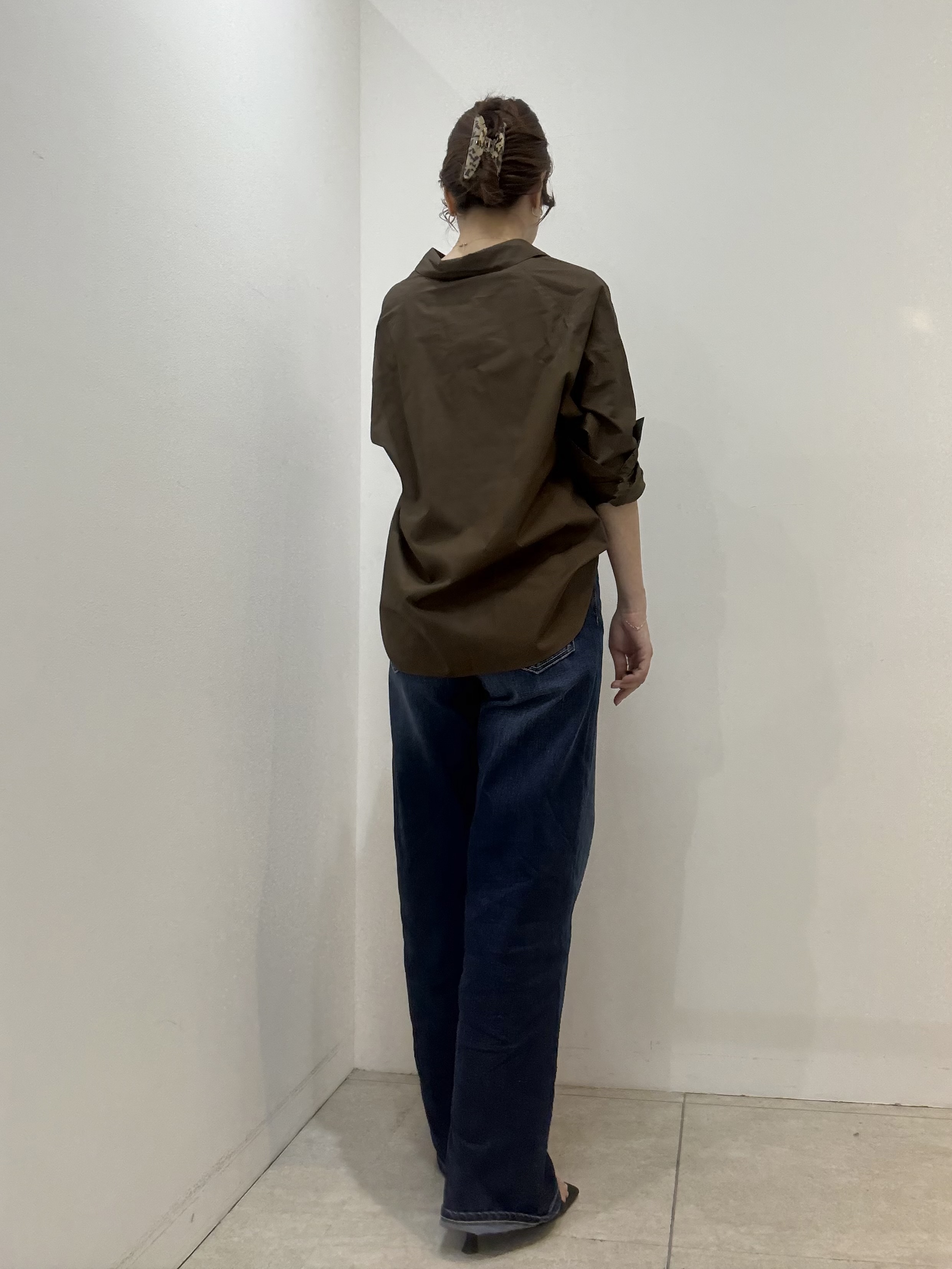 かなえさんの「UNTITLED｜コットンドルマンシャツ」を使ったコーディネート