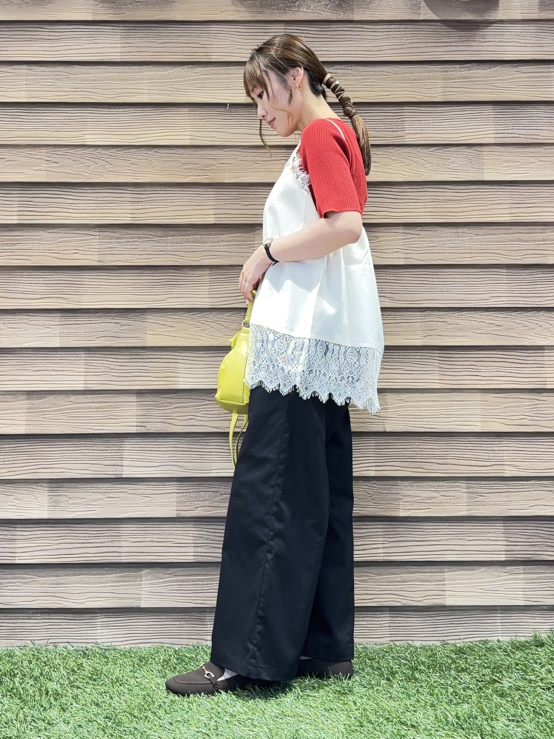 himiさんの「SHOO･LA･RUE｜【毛玉になりにくい/洗濯機可/S-LL】大人上品な 5分袖スクエアトップス」を使ったコーディネート