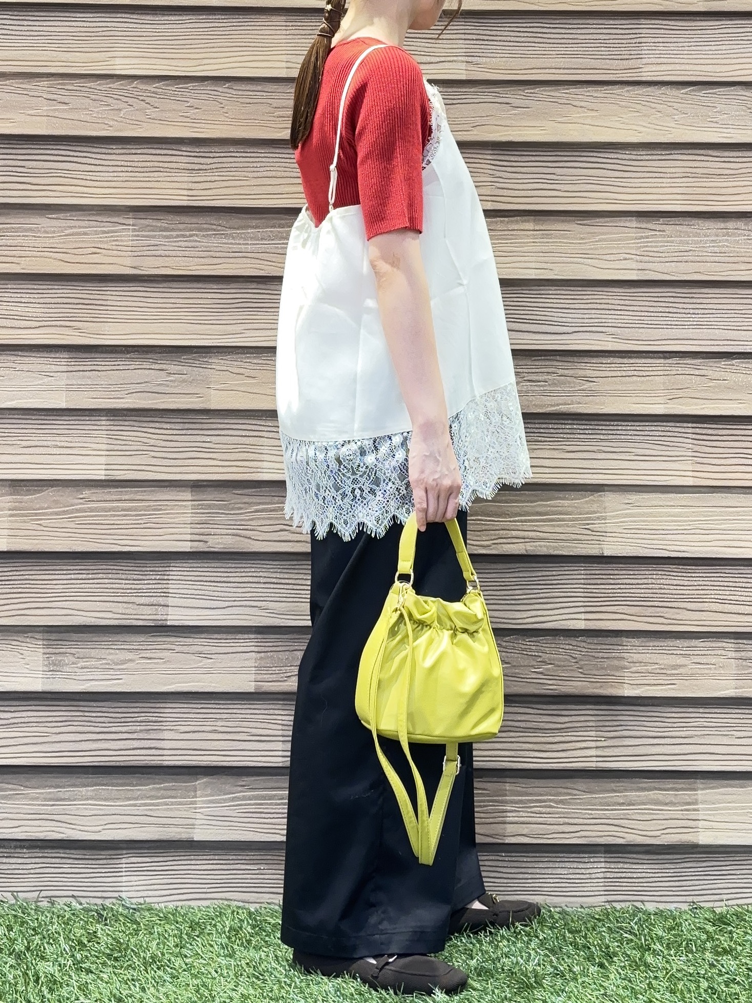 himiさんの「SHOO･LA･RUE｜【毛玉になりにくい/洗濯機可/S-LL】大人上品な 5分袖スクエアトップス」を使ったコーディネート