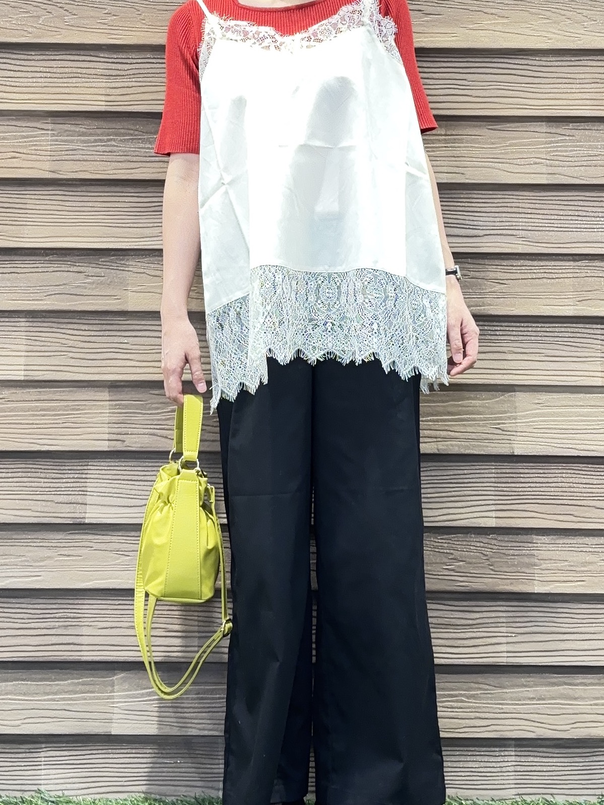 himiさんの「SHOO･LA･RUE｜【毛玉になりにくい/洗濯機可/S-LL】大人上品な 5分袖スクエアトップス」を使ったコーディネート