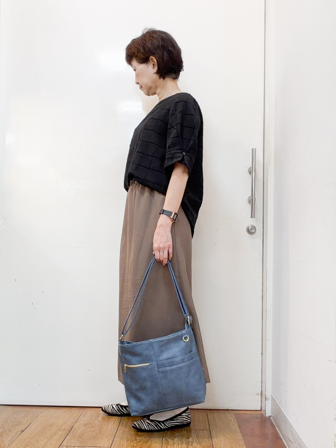 みぃさんの「SHOO･LA･RUE｜【セットアップ可/S-LL】夏でも感じられる秋気分 モールチェックタックスリーブ ブラウス」を使ったコーディネート