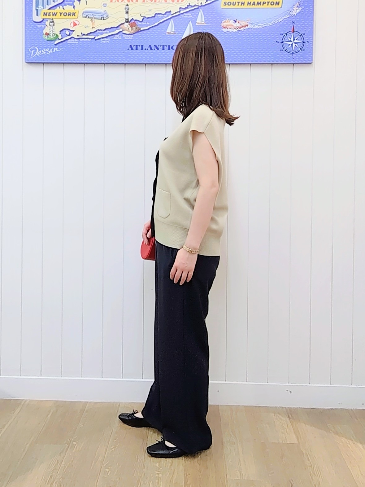 itoさんの「Dessin｜バイカラー ニットベスト」を使ったコーディネート