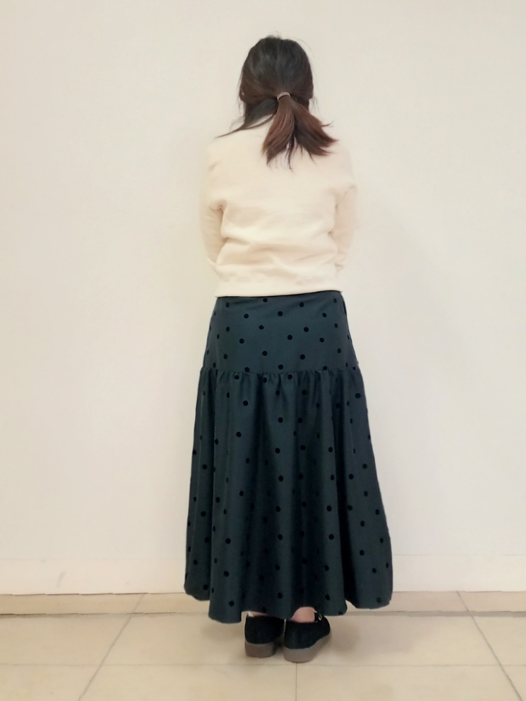 emiさんの「DRESSTERIOR｜◆【DRESSTERIOR定番】【WEB限定サイズあり】吊裏毛 プルオーバー」を使ったコーディネート