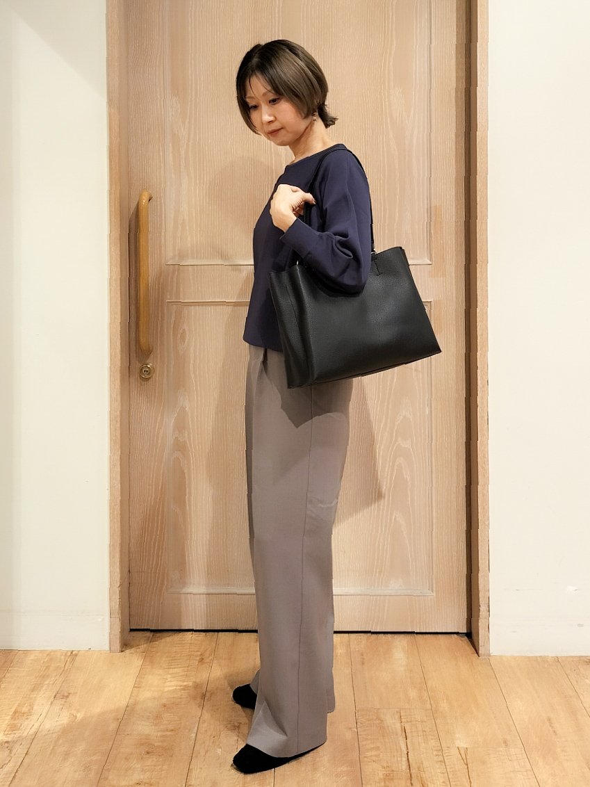 YUKIさんの「SHOO･LA･RUE｜【洗濯機可】軽やかでさらっとしたタッチ すっきり見えドルマンニット」を使ったコーディネート