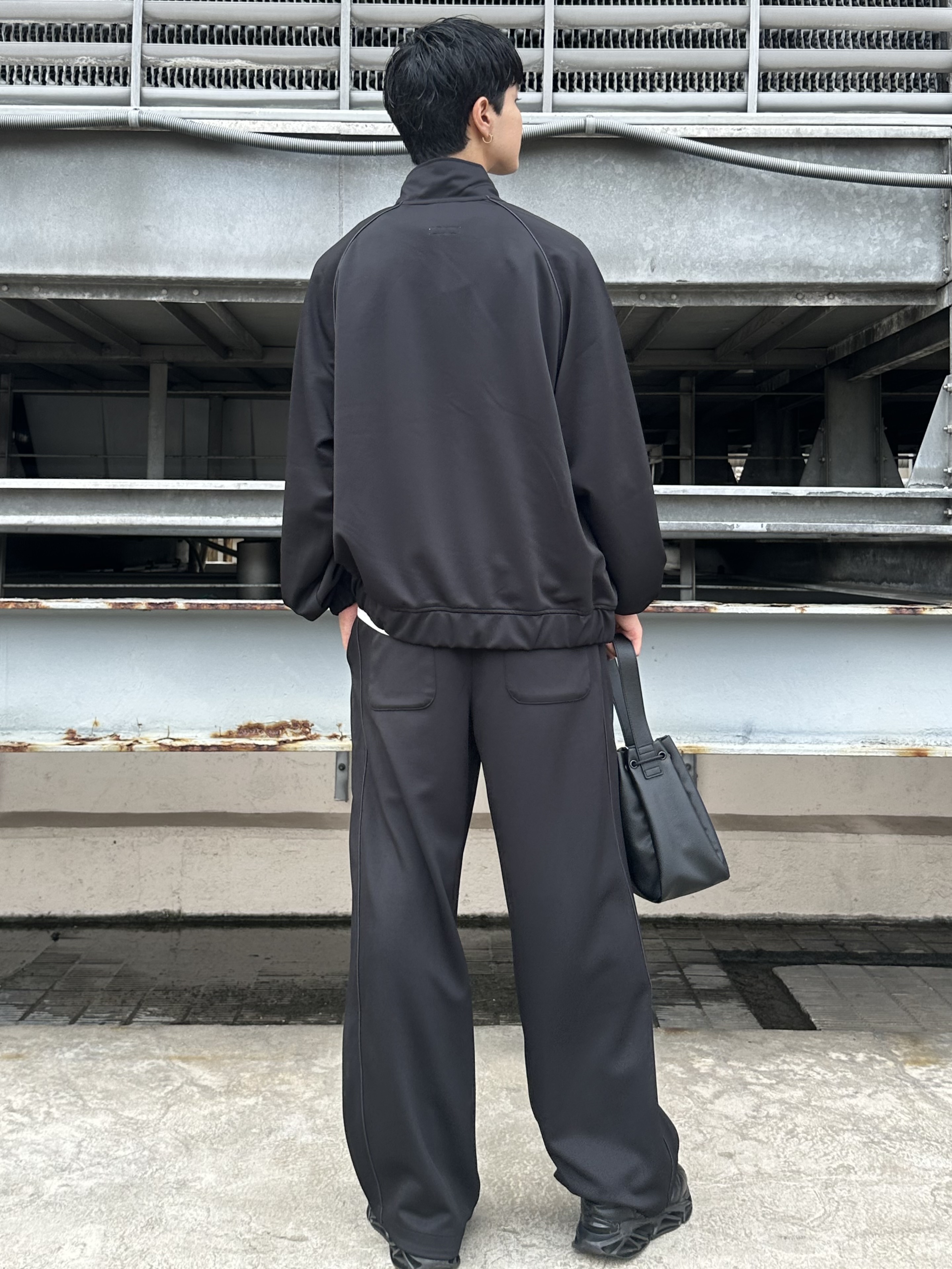 KOHEIさんの「tk.TAKEO KIKUCHI｜インサイドシューレーススニーカー」を使ったコーディネート