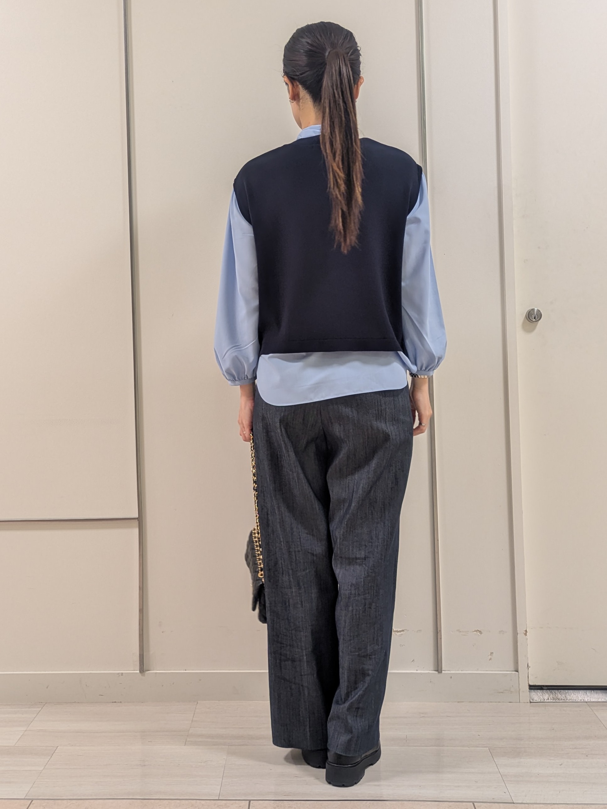mikiさんの「COUP DE CHANCE｜【手洗い可／日本製／】 レイヤード風トップス」を使ったコーディネート