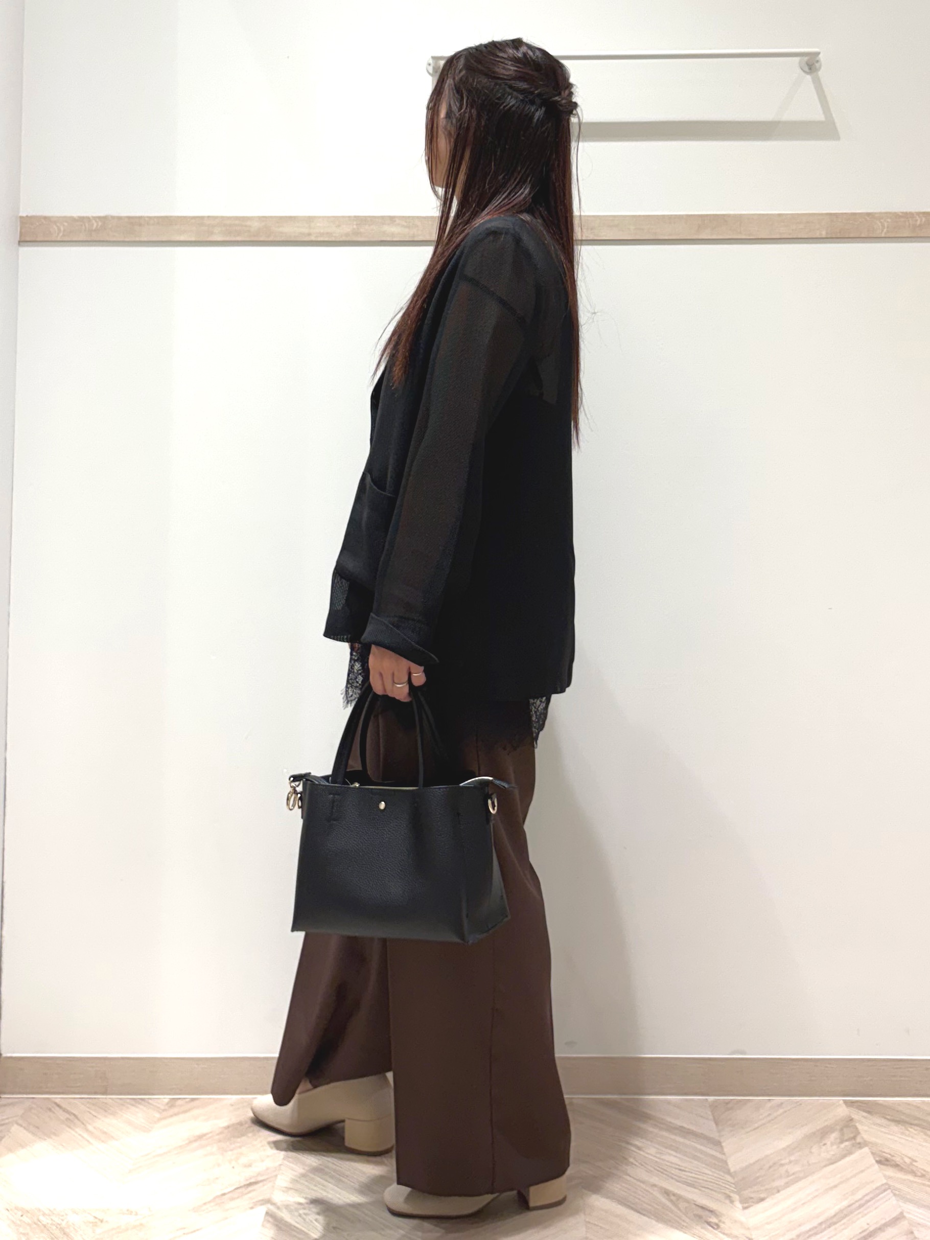 nanaさんの「SHOO･LA･RUE｜【通気性〇/セットアップ可/S-LL/洗濯機可】紫外線対策にも メッシュテーラードジャケット」を使ったコーディネート