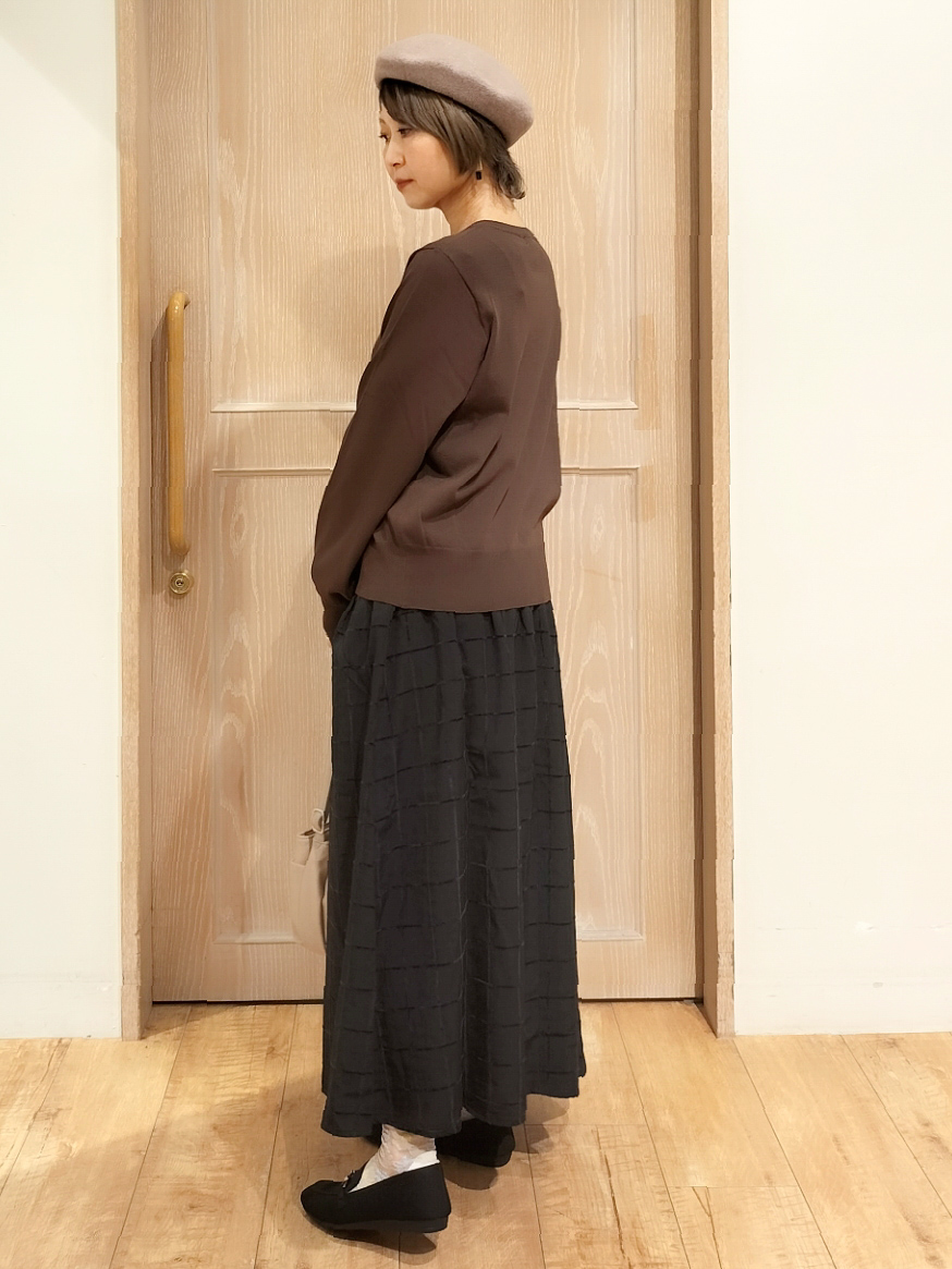 YUKIさんの「SHOO･LA･RUE｜【S-LL/洗濯機可】フロントが目を引く 大人レースカーディガン」を使ったコーディネート