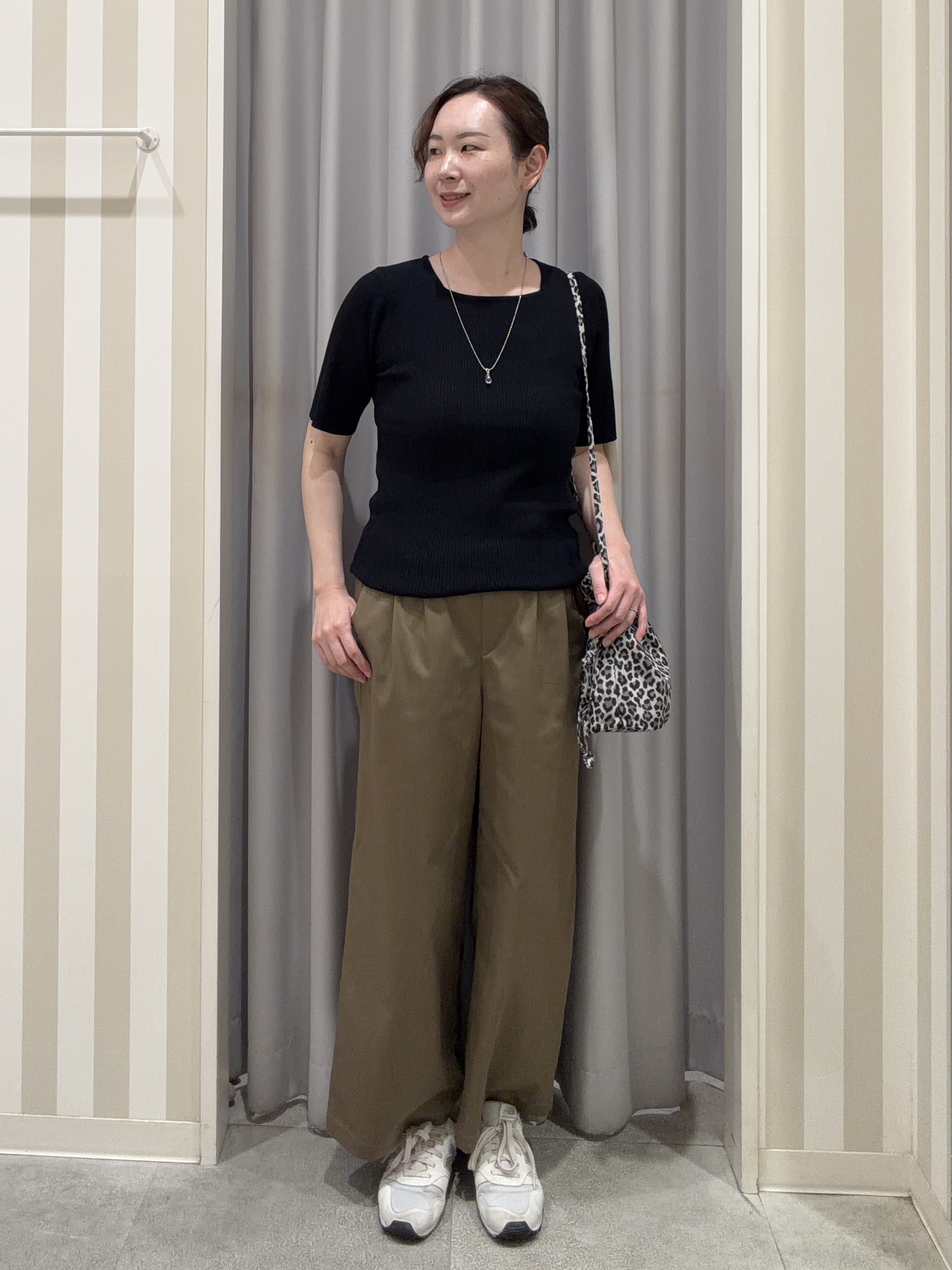 Nanaさんの「SHOO･LA･RUE｜【毛玉になりにくい/洗濯機可/S-LL】大人上品な 5分袖スクエアトップス」を使ったコーディネート
