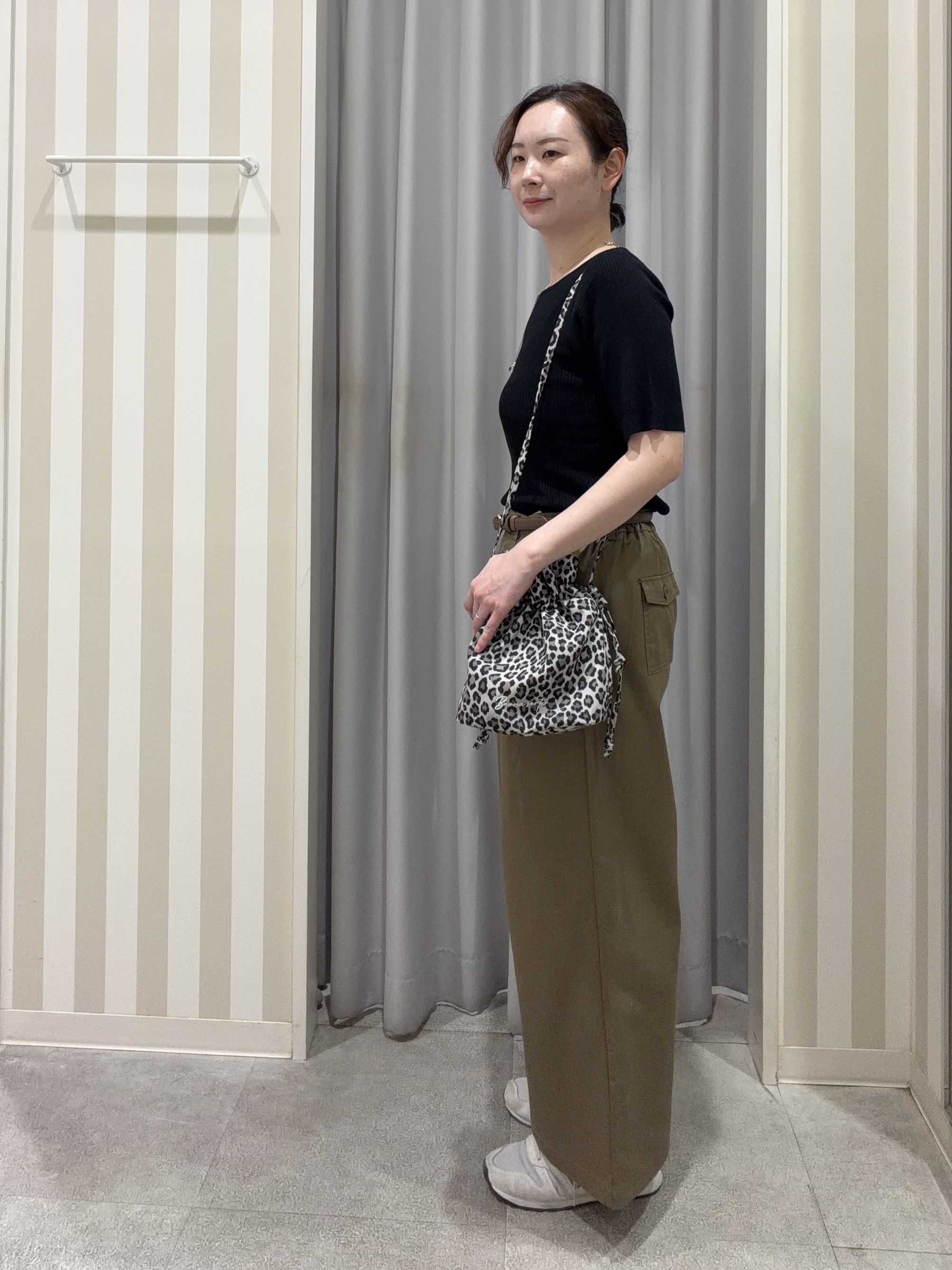 Nanaさんの「SHOO･LA･RUE｜【毛玉になりにくい/洗濯機可/S-LL】大人上品な 5分袖スクエアトップス」を使ったコーディネート