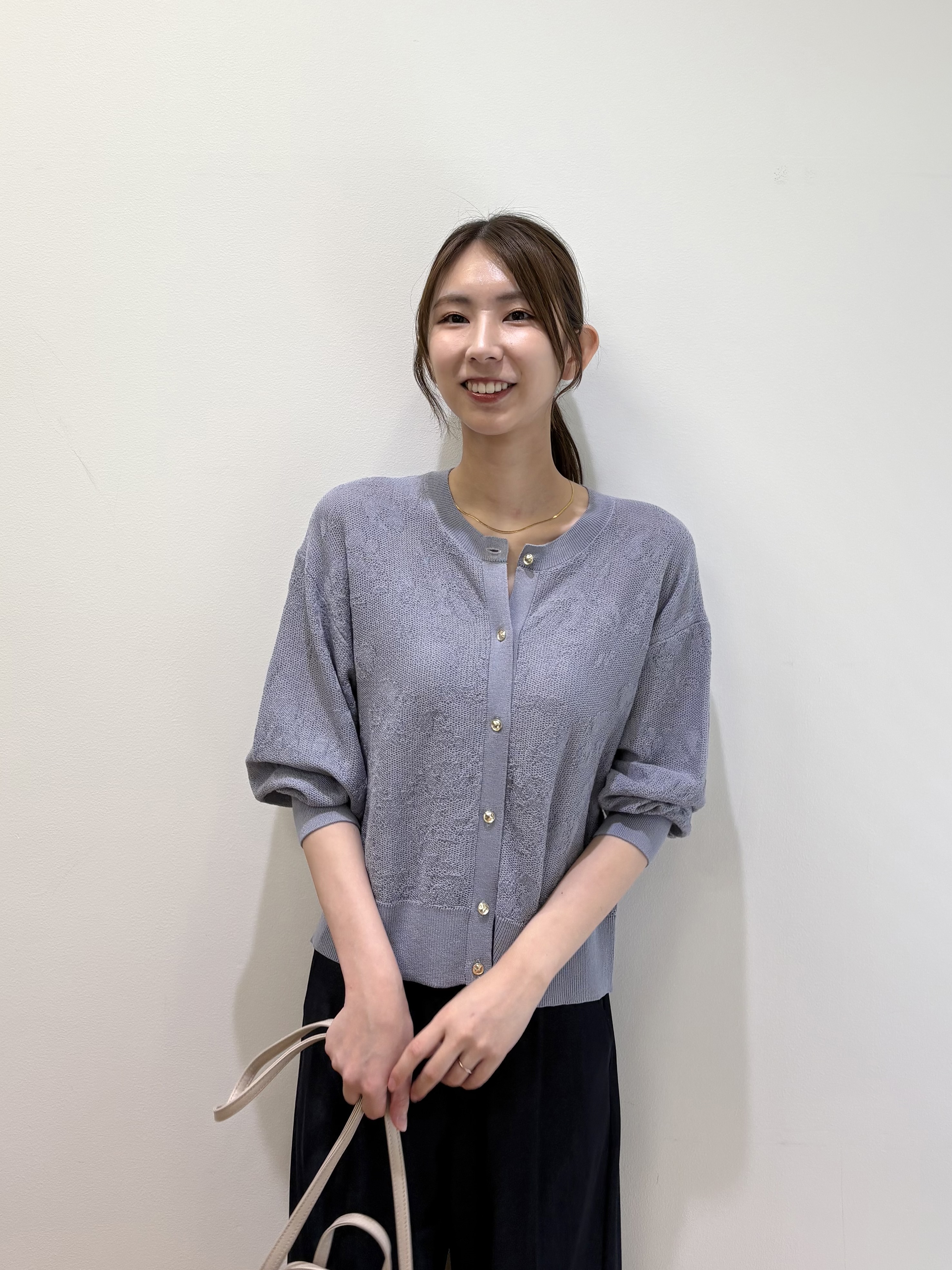 めぐさんの「index｜【８色展開】柄アソートシアーカーディガン《洗濯機OK》」を使ったコーディネート
