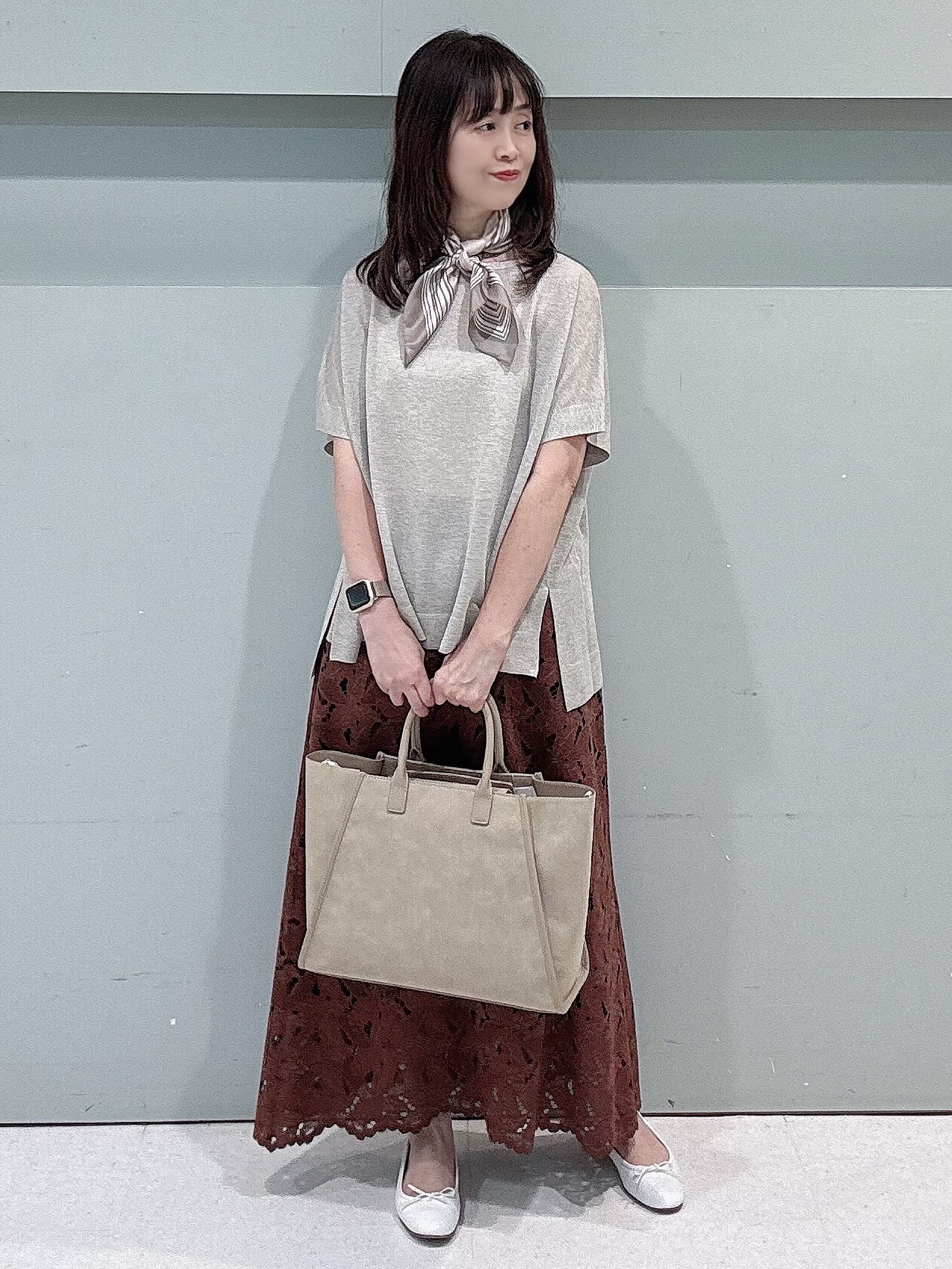 makiさんの「UNTITLED｜【アンサンブル可/品のある透け感】Tシャツ風ニットトップス」を使ったコーディネート