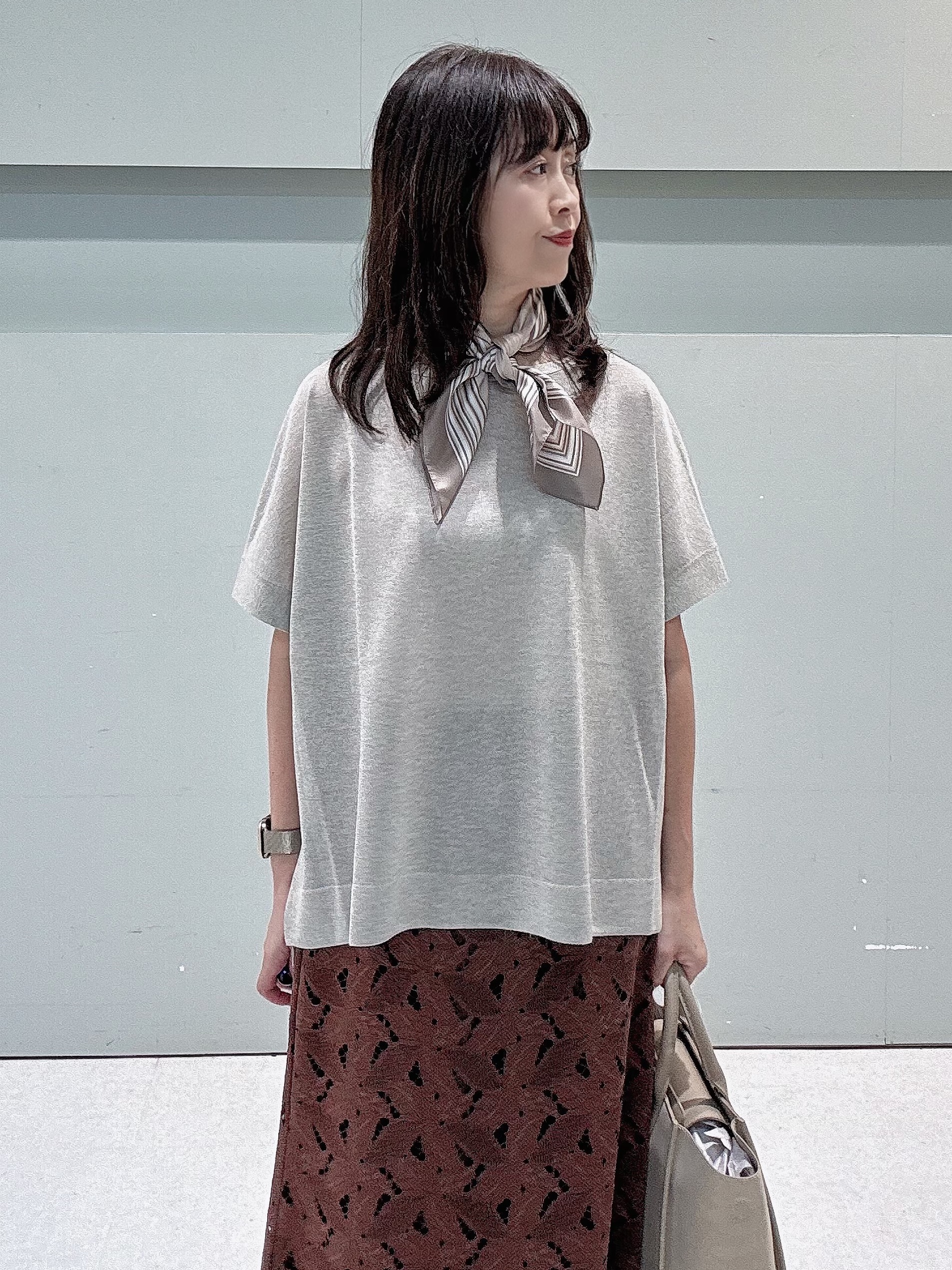 makiさんの「UNTITLED｜【アンサンブル可/品のある透け感】Tシャツ風ニットトップス」を使ったコーディネート