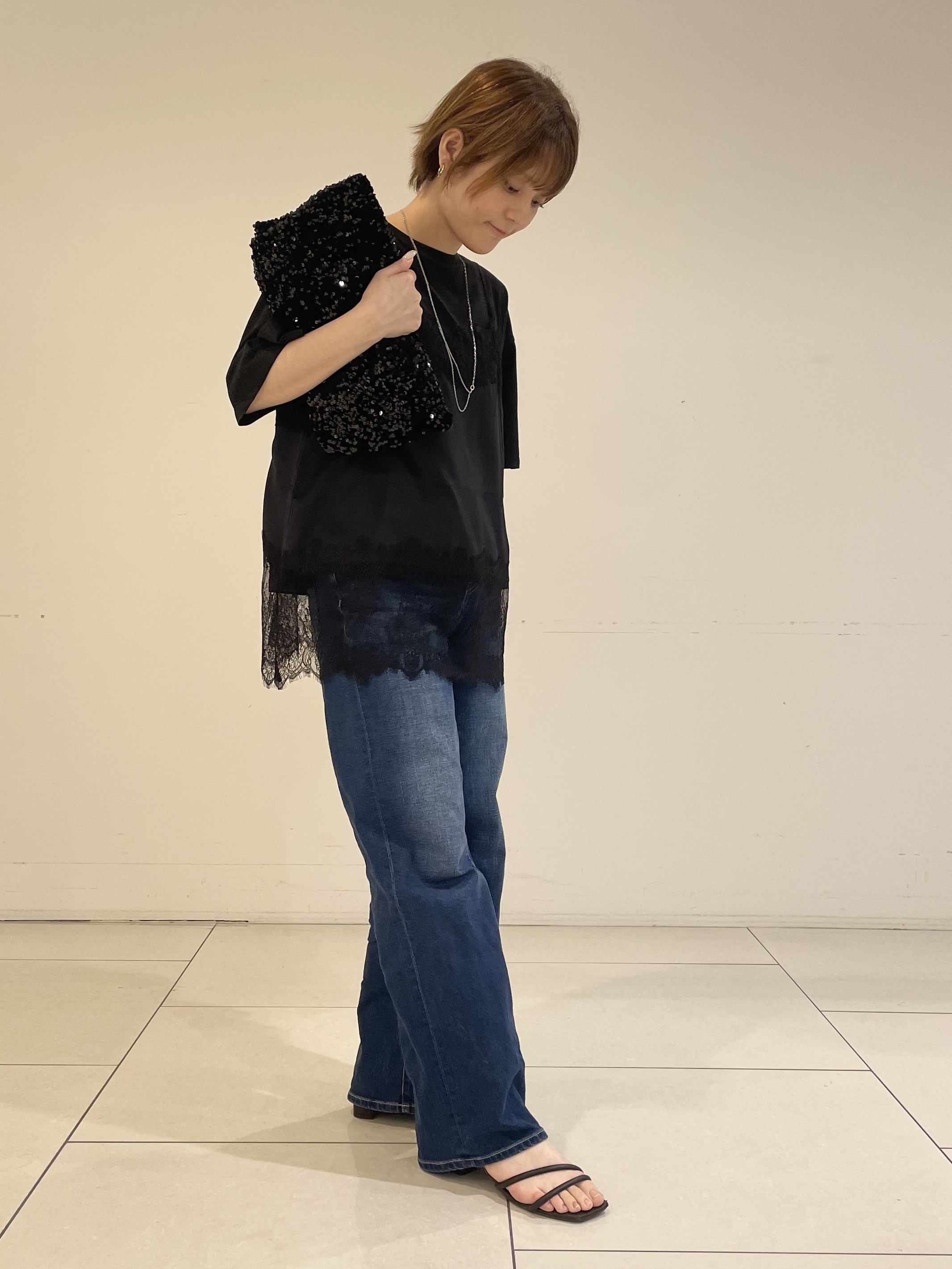 ゆいさんの「UNTITLED｜【1枚でもセットでも】レースキャミ付きプルオーバー」を使ったコーディネート