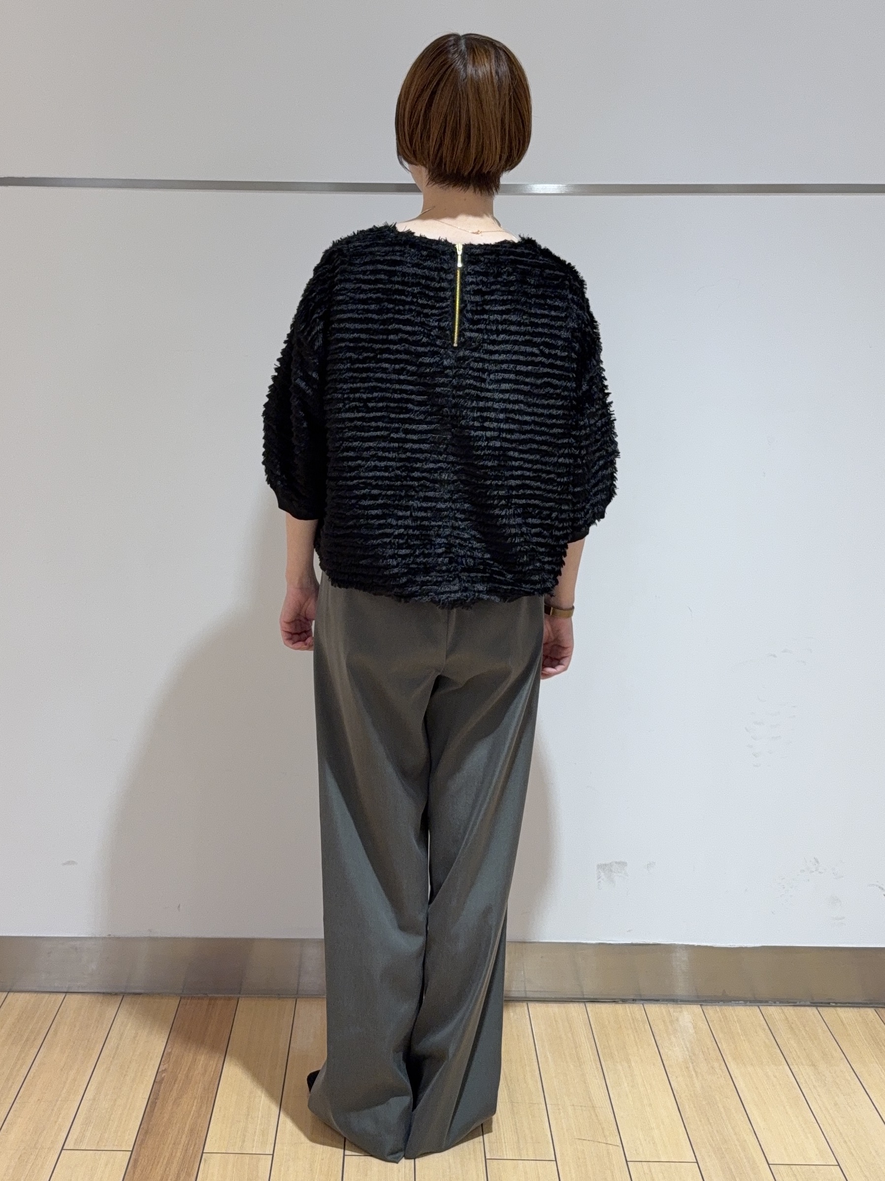 あやさんの「UNTITLED｜【ウエストゴム】シャイニーキュプラワイドパンツ」を使ったコーディネート