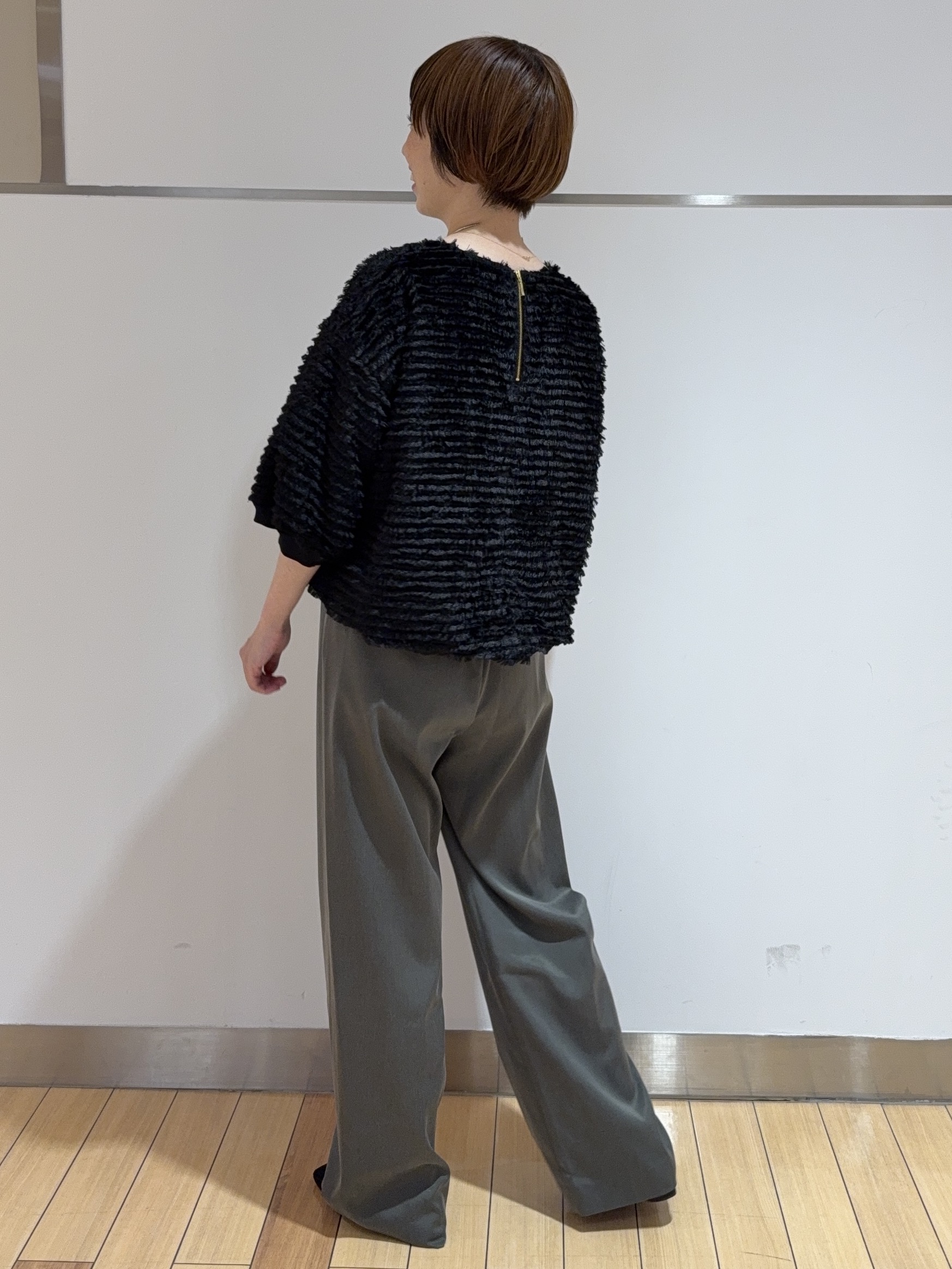 あやさんの「UNTITLED｜【ウエストゴム】シャイニーキュプラワイドパンツ」を使ったコーディネート