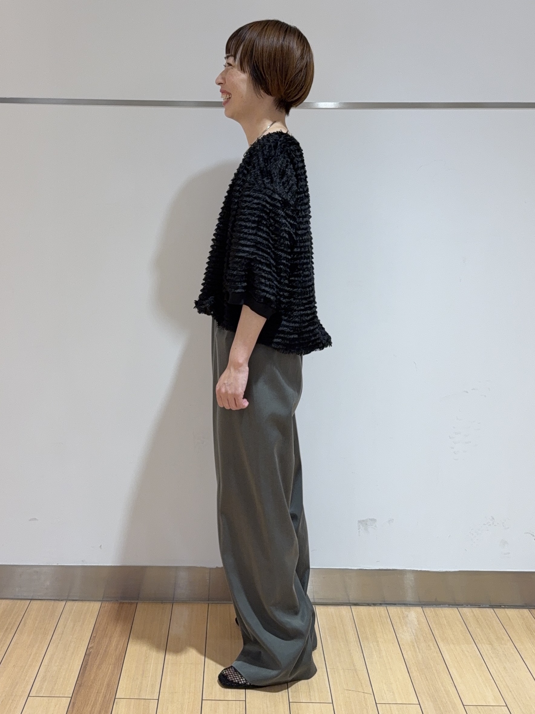 あやさんの「UNTITLED｜【ウエストゴム】シャイニーキュプラワイドパンツ」を使ったコーディネート