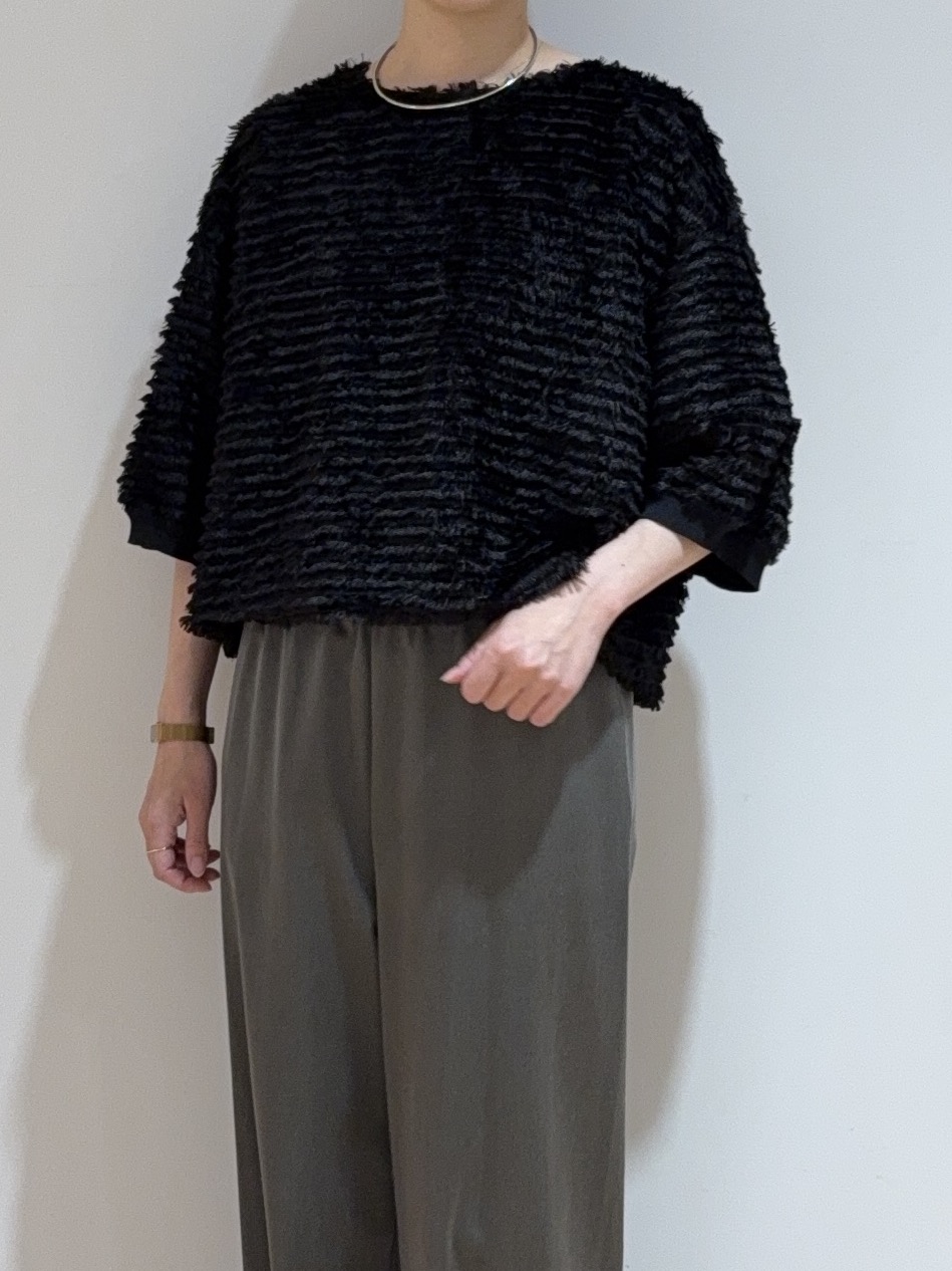 あやさんの「UNTITLED｜【ウエストゴム】シャイニーキュプラワイドパンツ」を使ったコーディネート