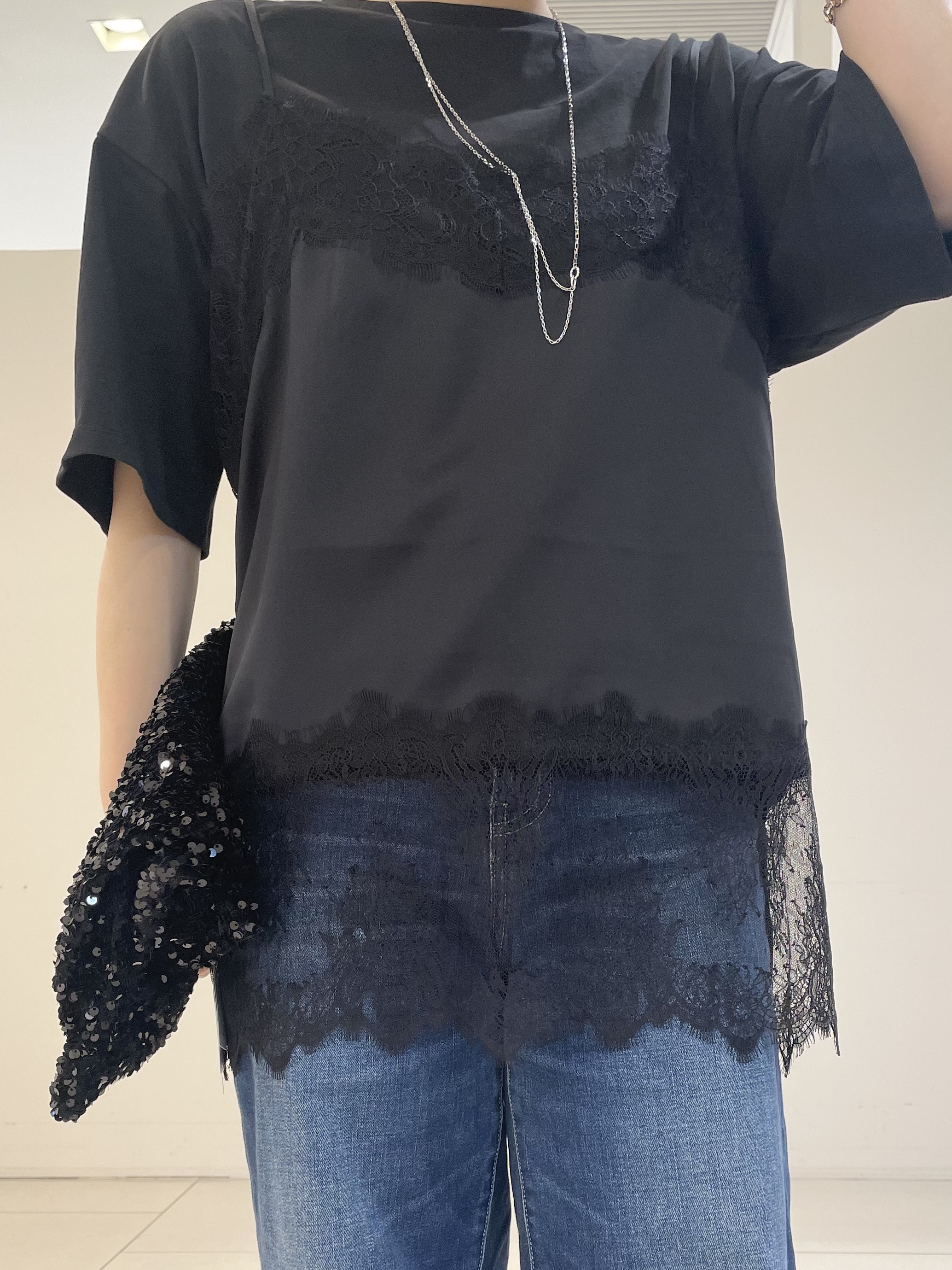 ゆいさんの「UNTITLED｜【1枚でもセットでも】レースキャミ付きプルオーバー」を使ったコーディネート