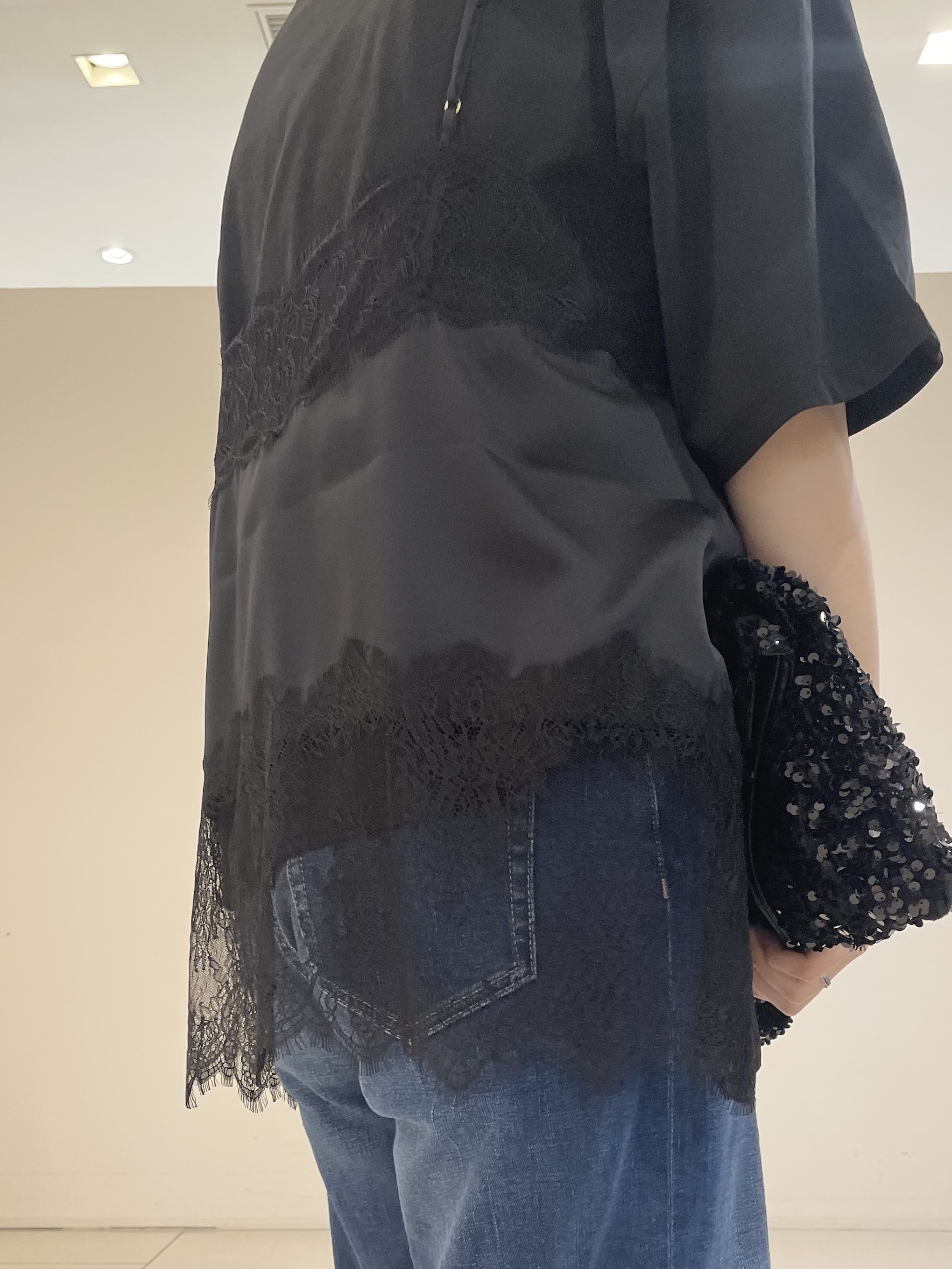ゆいさんの「UNTITLED｜【1枚でもセットでも】レースキャミ付きプルオーバー」を使ったコーディネート