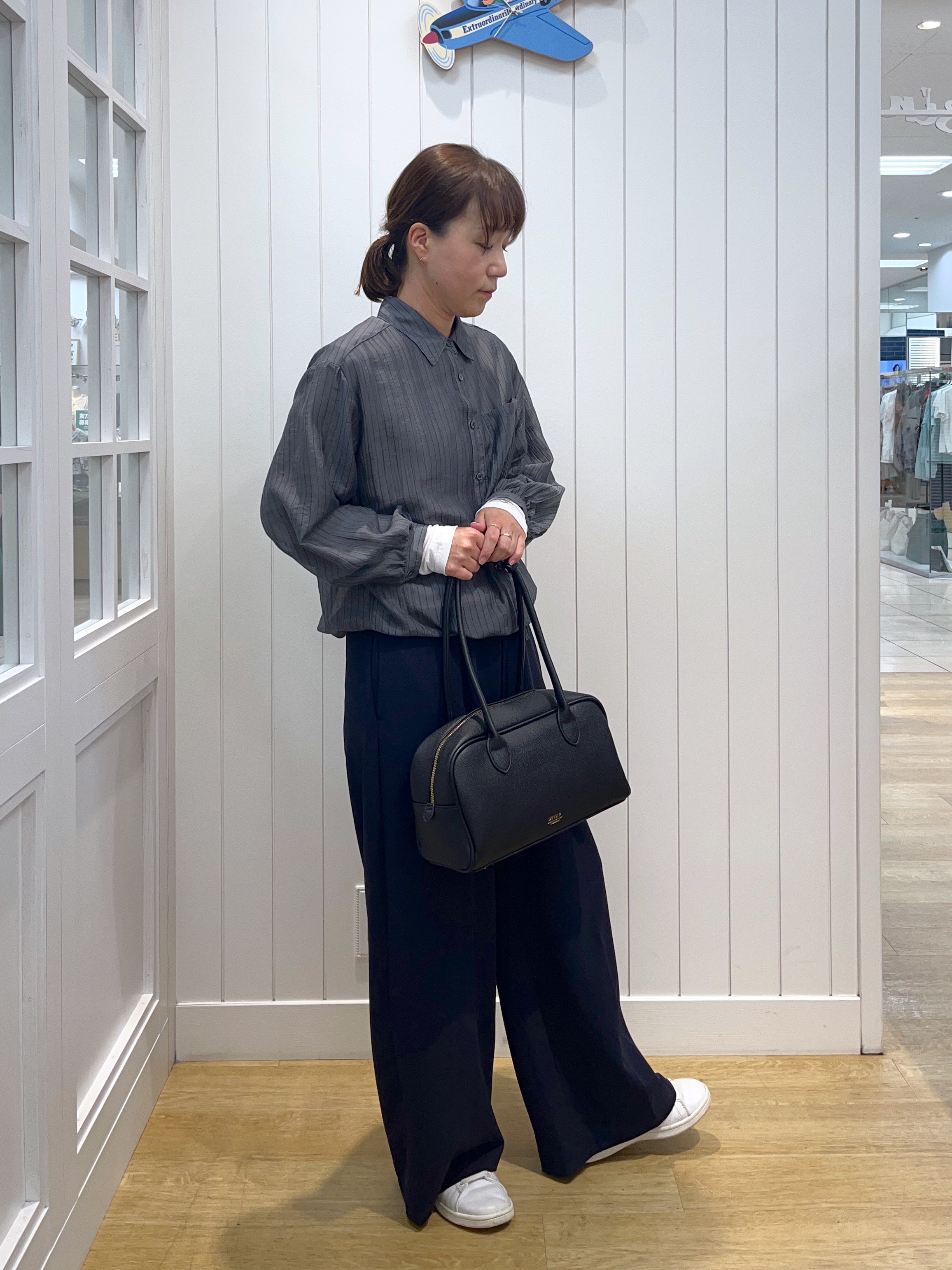 takayamaさんの「Dessin｜シアーストライプドロストシャツ」を使ったコーディネート