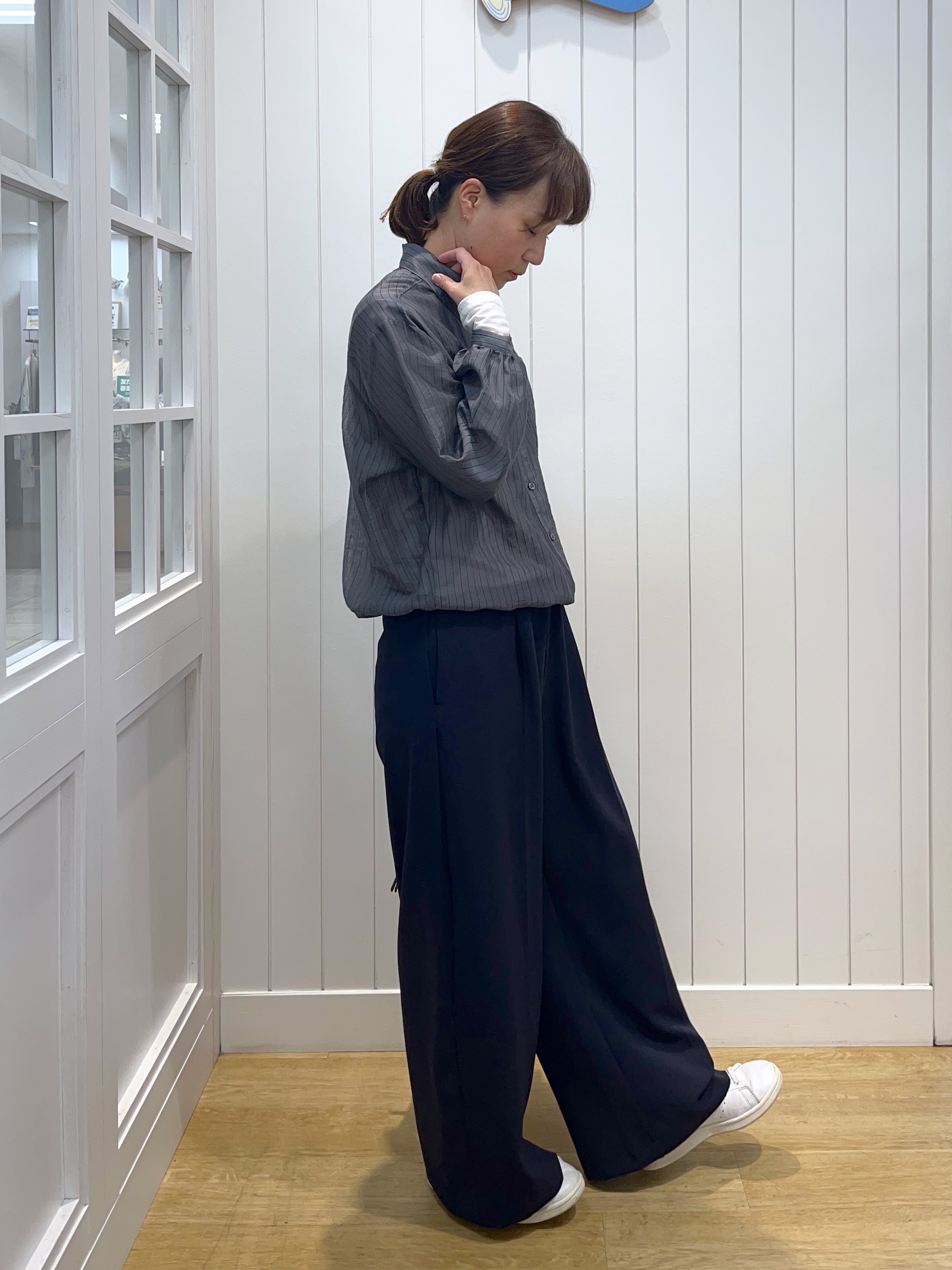 takayamaさんの「Dessin｜シアーストライプドロストシャツ」を使ったコーディネート