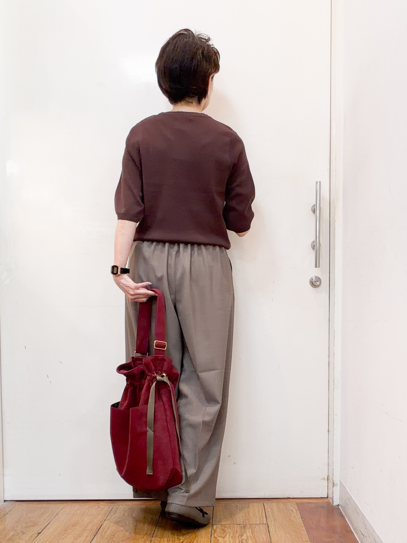みぃさんの「SHOO･LA･RUE｜【ガンガン洗える/ひんやり/UV/毛玉になりにくい】二の腕見せない 5分袖ニット」を使ったコーディネート