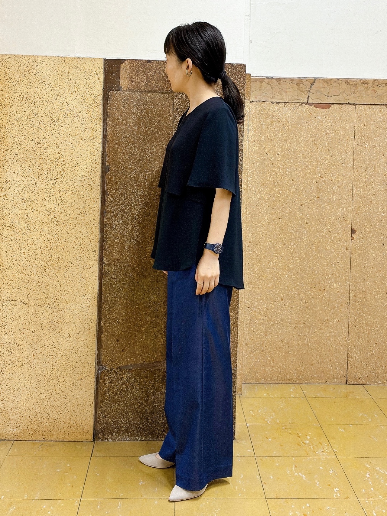 hattoriさんの「INDIVI｜【着る日傘】シフォンドッキングブラウス」を使ったコーディネート