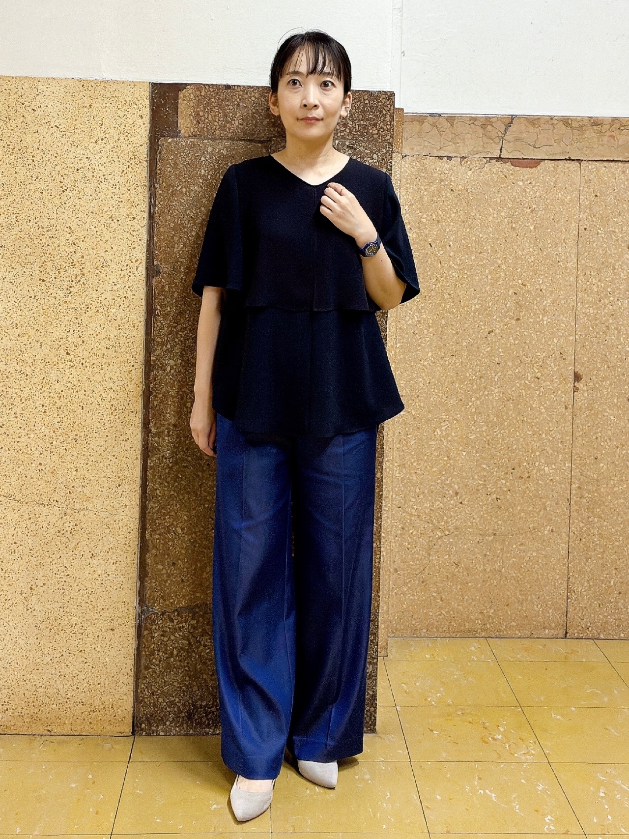 hattoriさんの「INDIVI｜【着る日傘】シフォンドッキングブラウス」を使ったコーディネート