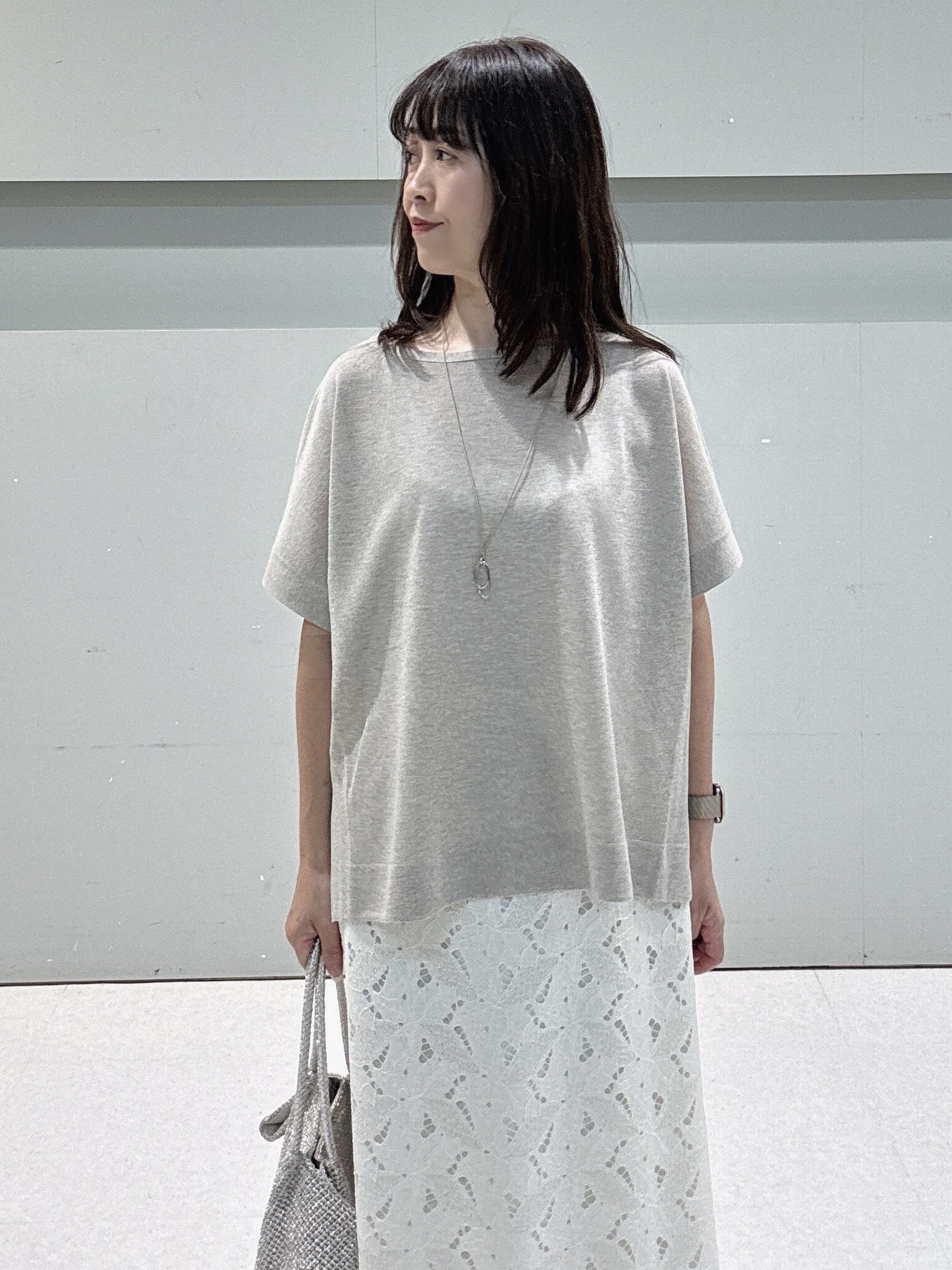 makiさんの「UNTITLED｜【アンサンブル可/品のある透け感】Tシャツ風ニットトップス」を使ったコーディネート